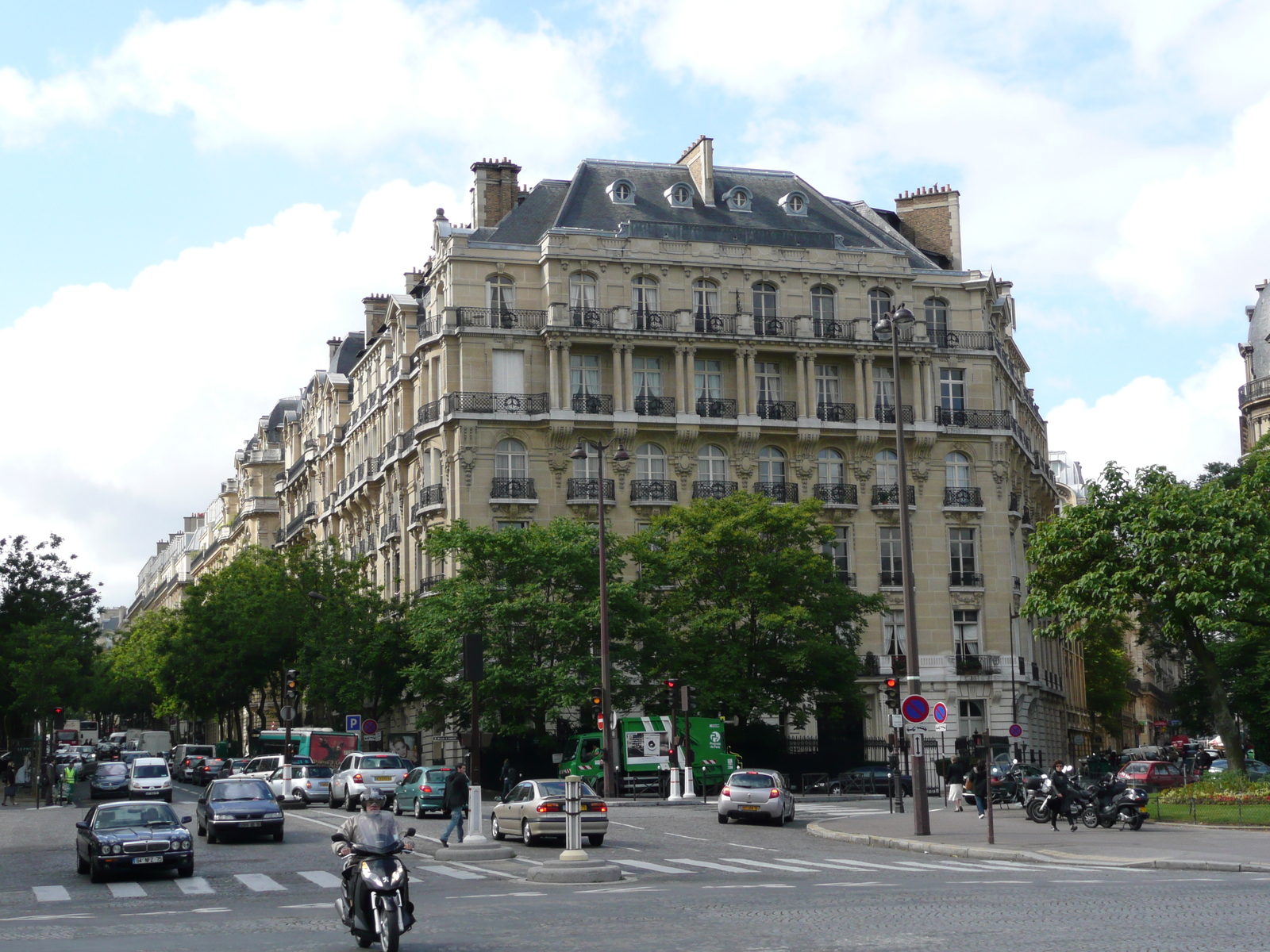 Picture France Paris Avenue Foch 2007-06 61 - Flights Avenue Foch