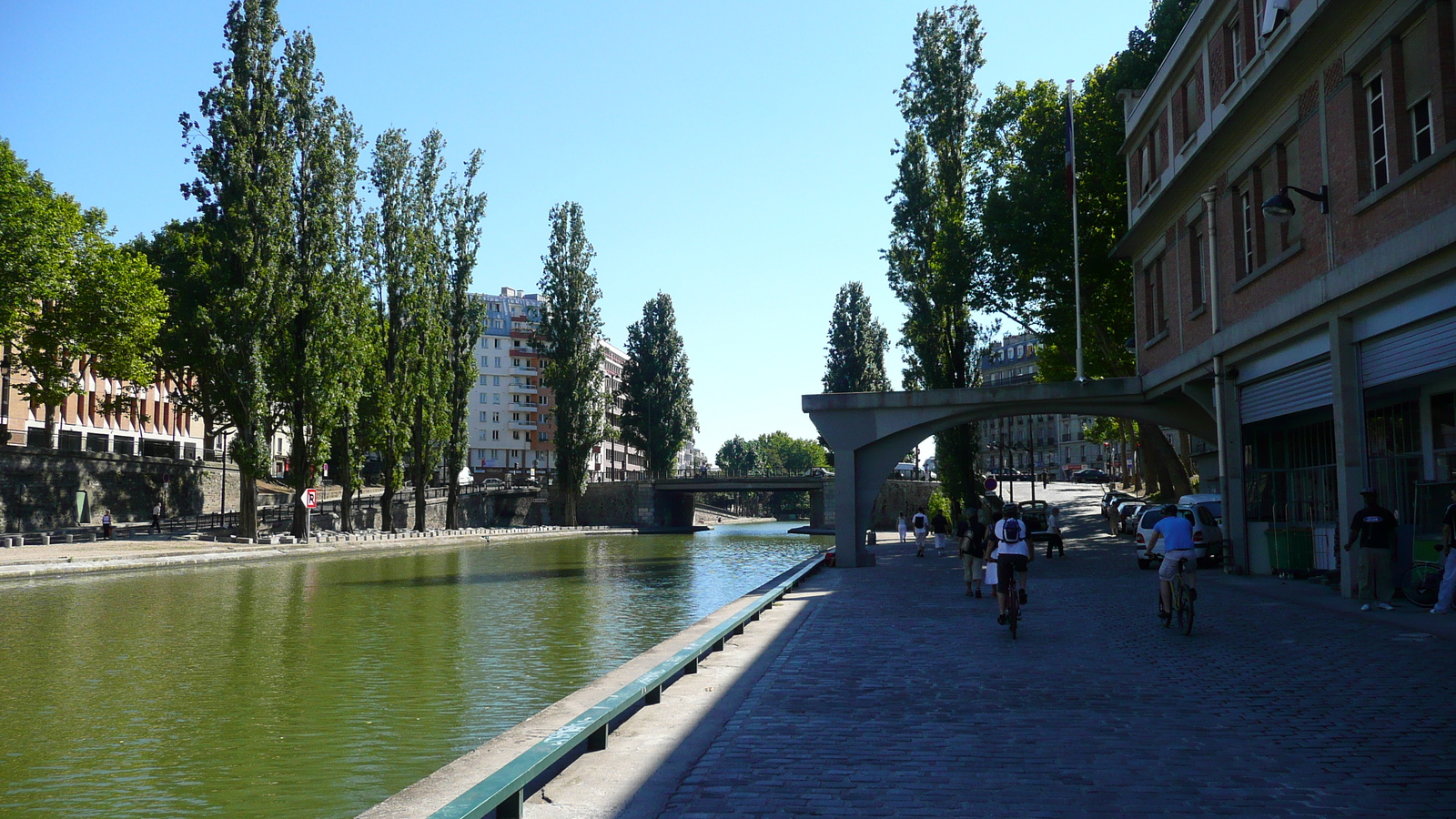 Picture France Paris Canal St Martin 2007-08 99 - Photographer Canal St Martin