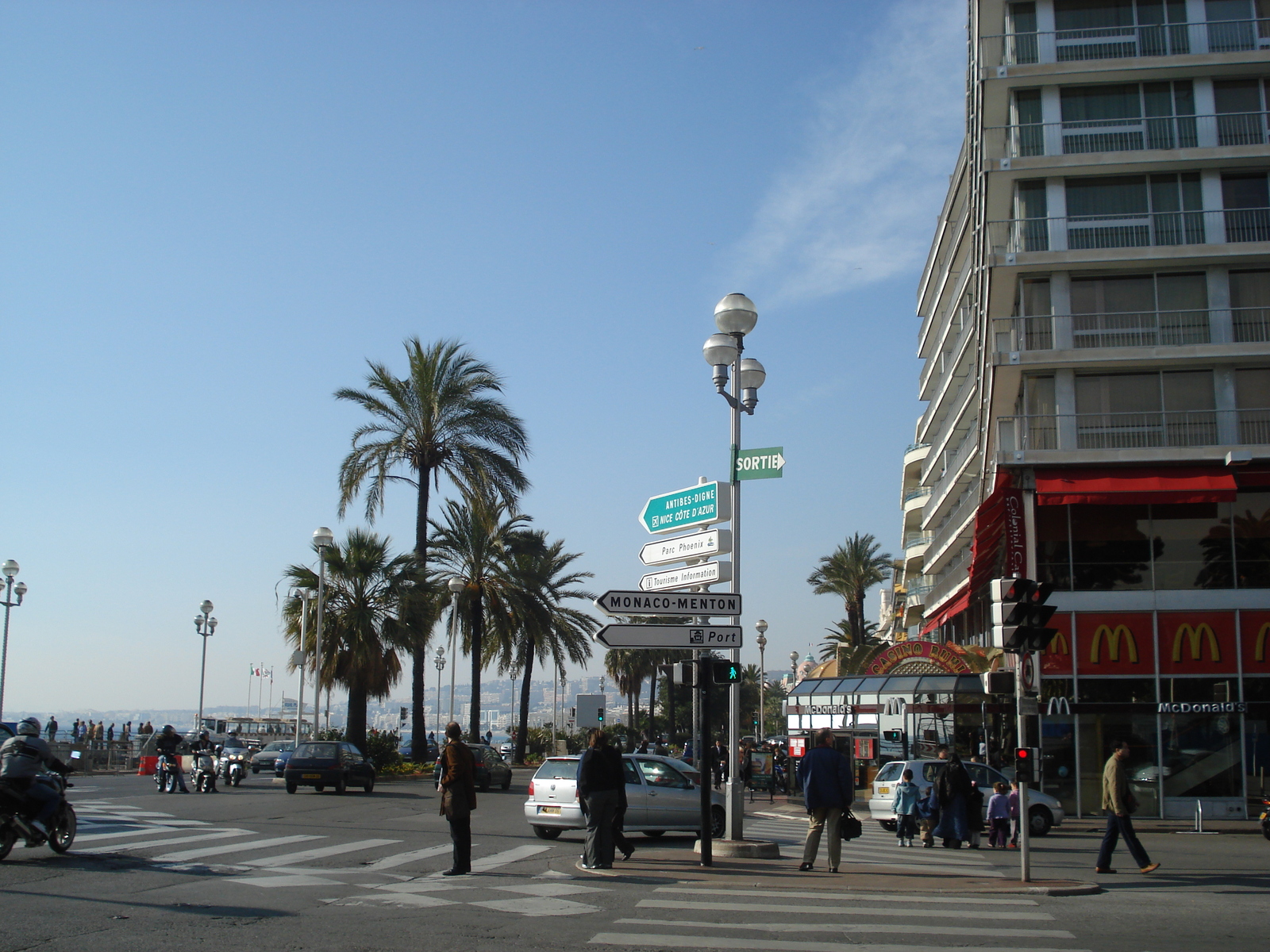 Picture France Nice 2007-02 9 - Store Nice