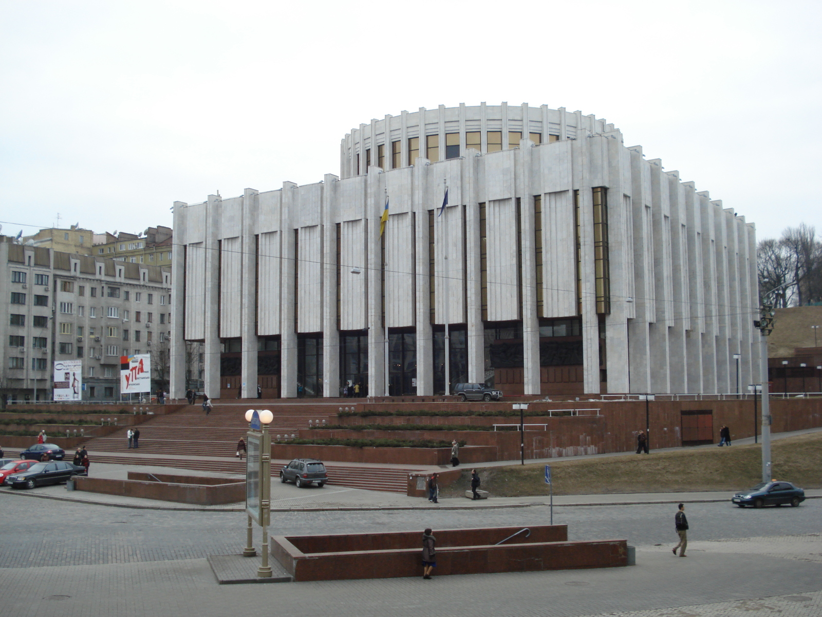 Picture Ukraine Kiev Kreschatyk Street 2007-03 41 - Discover Kreschatyk Street