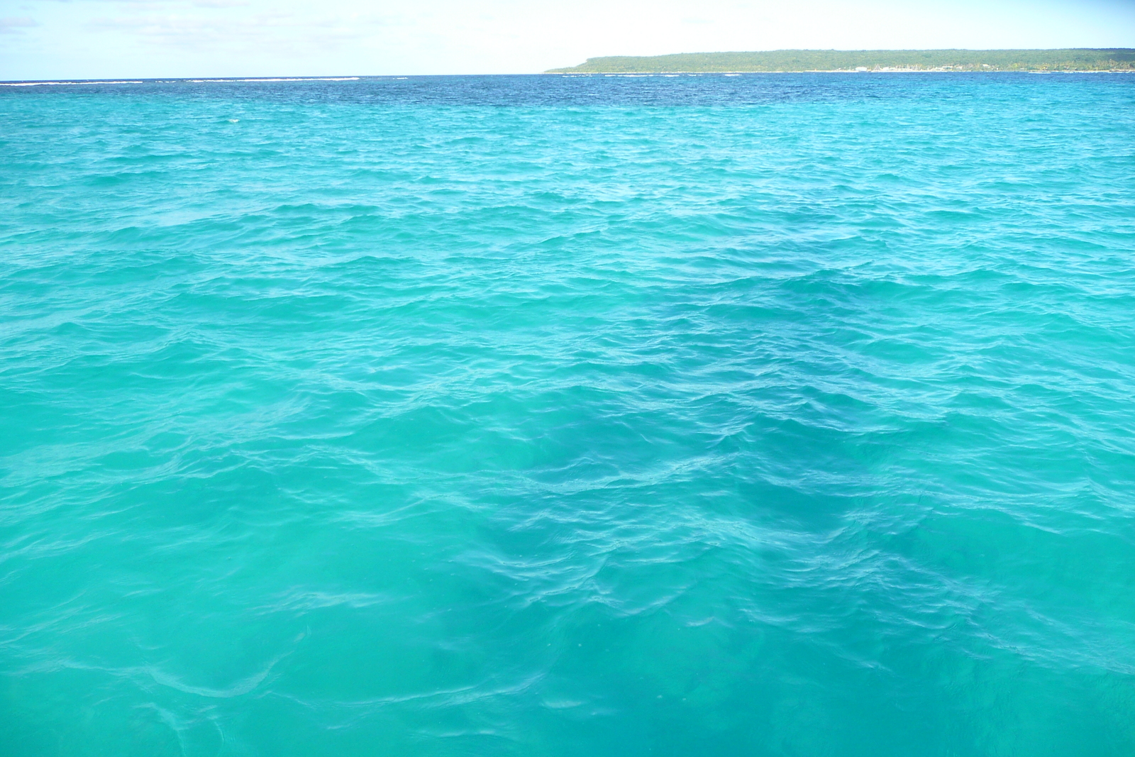 Picture New Caledonia Lifou Chateaubriant bay 2010-05 23 - Photographer Chateaubriant bay