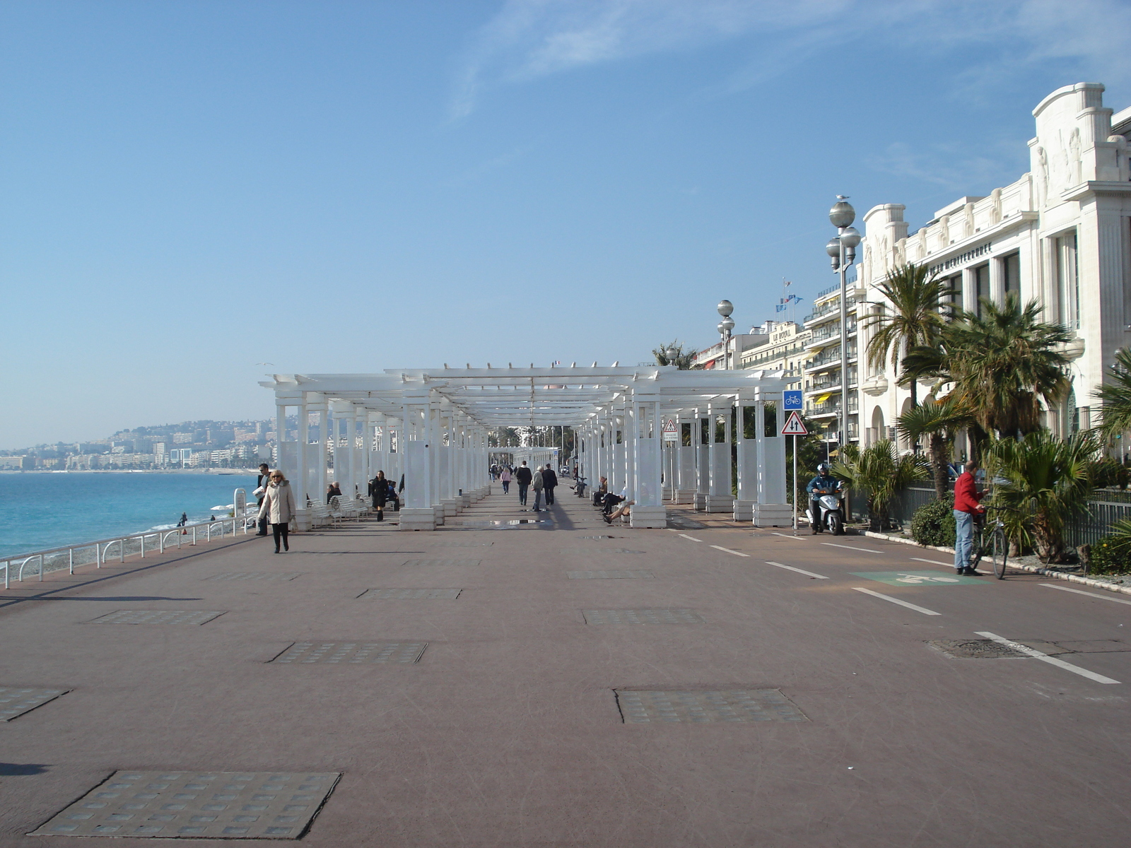 Picture France Nice 2007-02 19 - Shopping Mall Nice