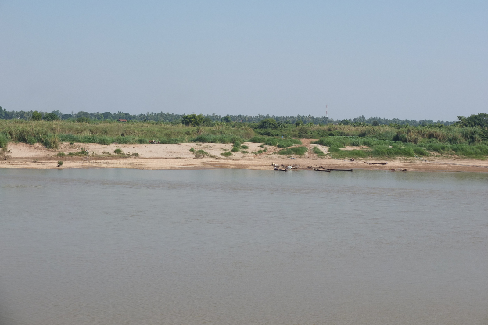 Picture Thailand Mekong river 2012-12 134 - Car Mekong river