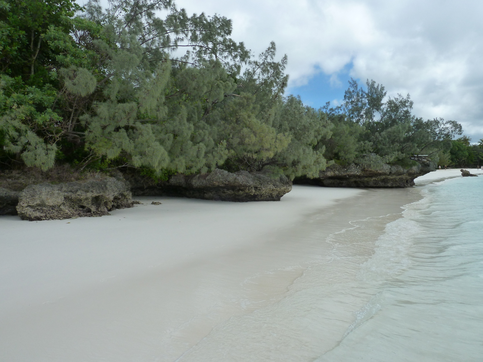 Picture New Caledonia Lifou Luengoni Beach 2010-05 11 - Tourist Attraction Luengoni Beach