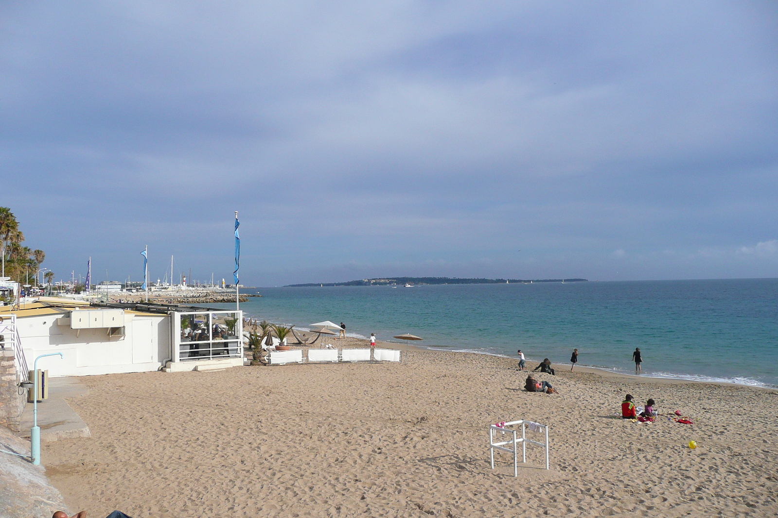 Picture France Cannes Plage du midi 2008-03 6 - Perspective Plage du midi