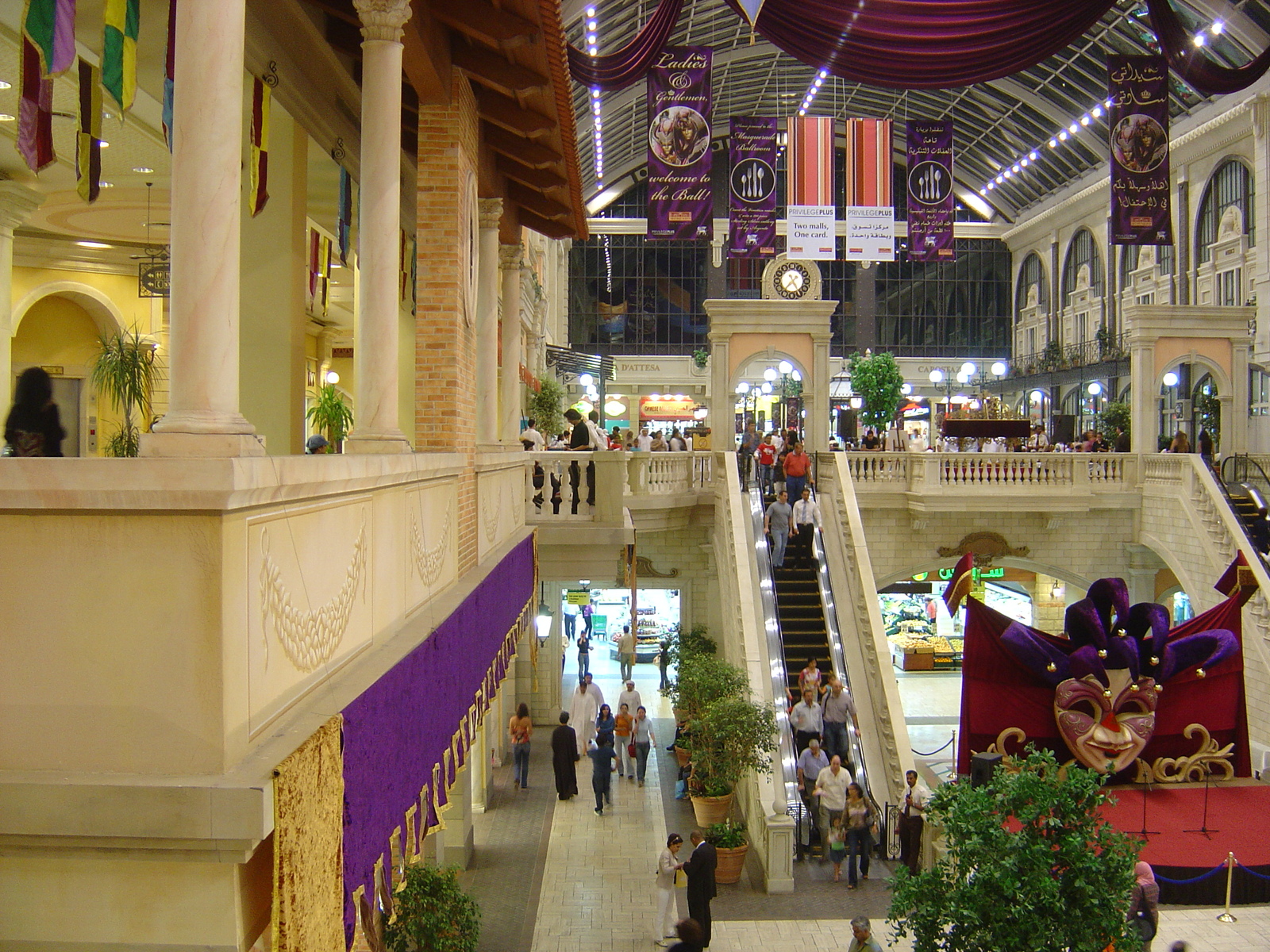 Picture United Arab Emirates Dubai Mercato shopping mall 2005-11 6 - Perspective Mercato shopping mall