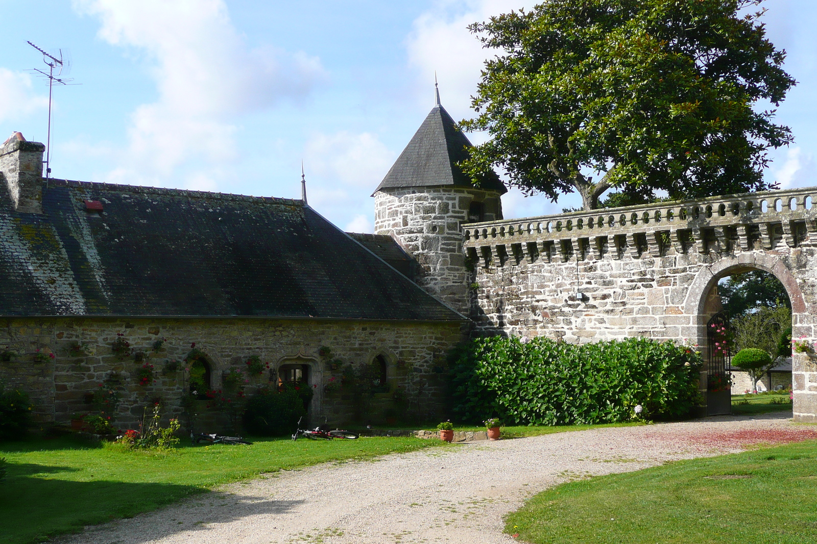 Picture France Kerhuel Manor Hotel 2008-07 14 - Randonee Kerhuel Manor Hotel