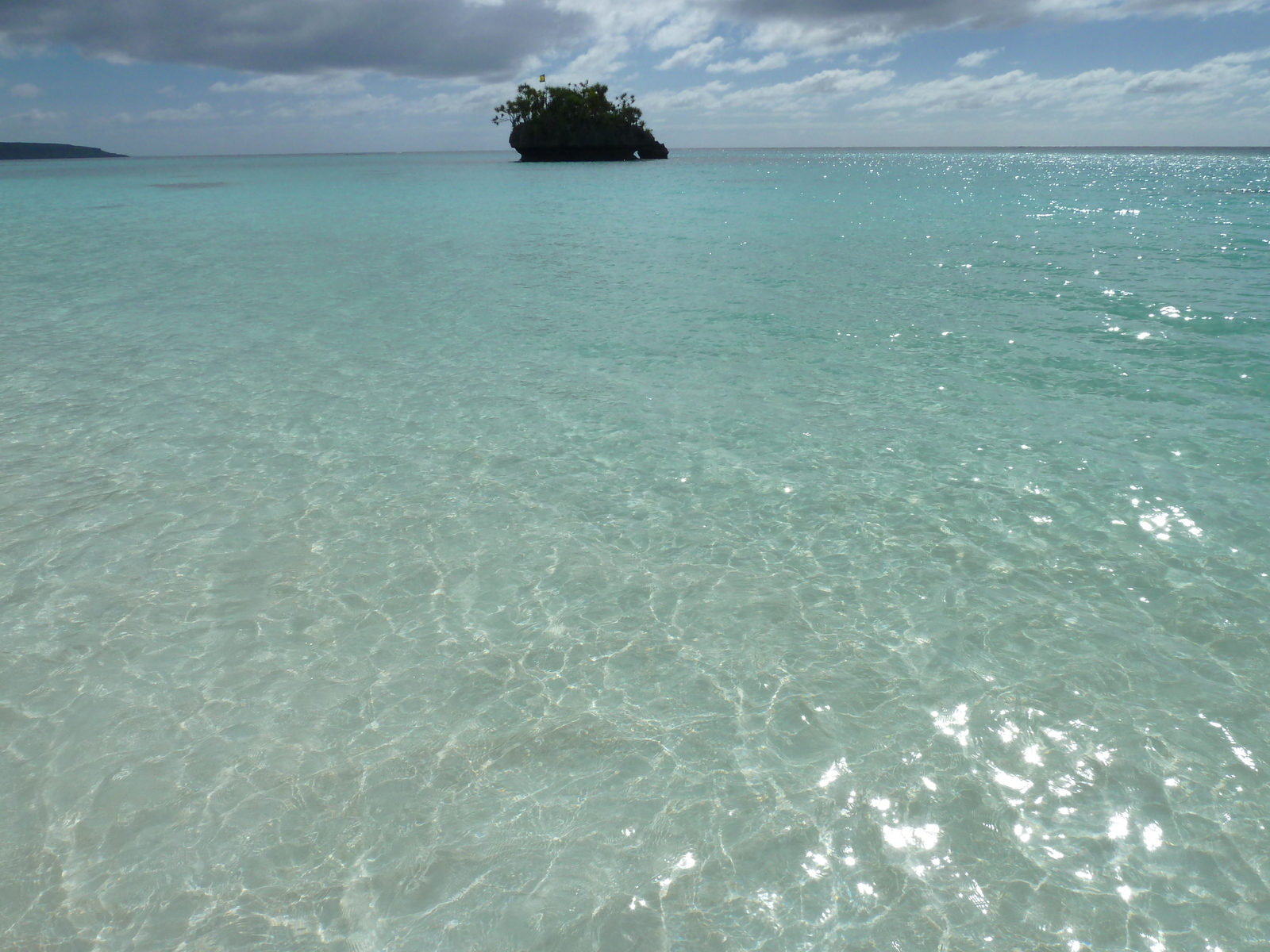 Picture New Caledonia Lifou Luengoni Beach 2010-05 7 - Perspective Luengoni Beach