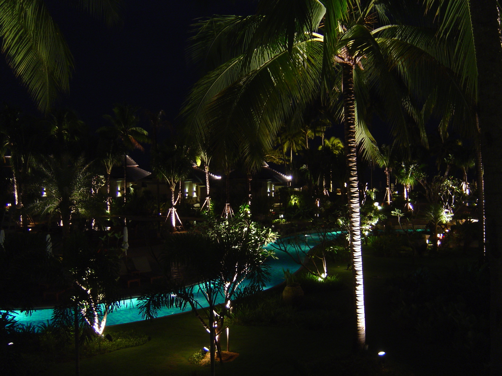 Picture Thailand Khao Lak Meridien Khao Lak Hotel By Night 2005-12 6 - Flight By Night