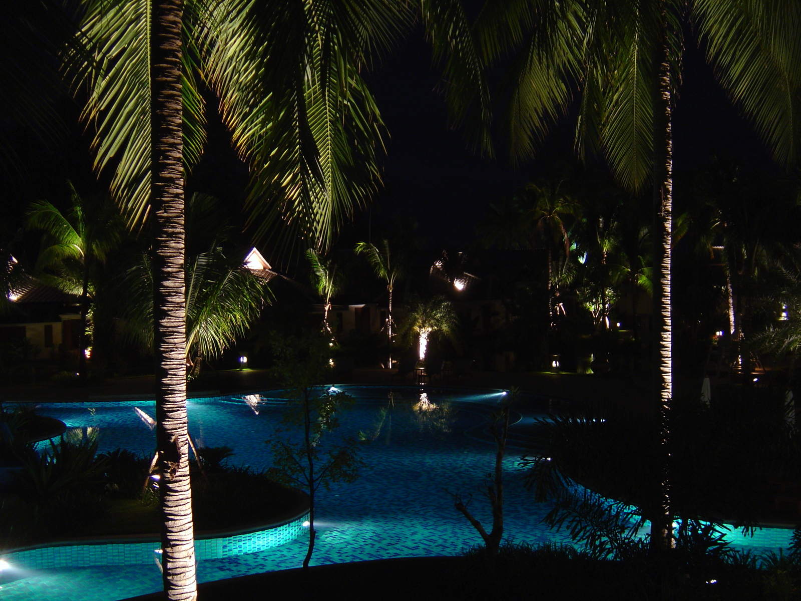 Picture Thailand Khao Lak Meridien Khao Lak Hotel By Night 2005-12 3 - Sight By Night