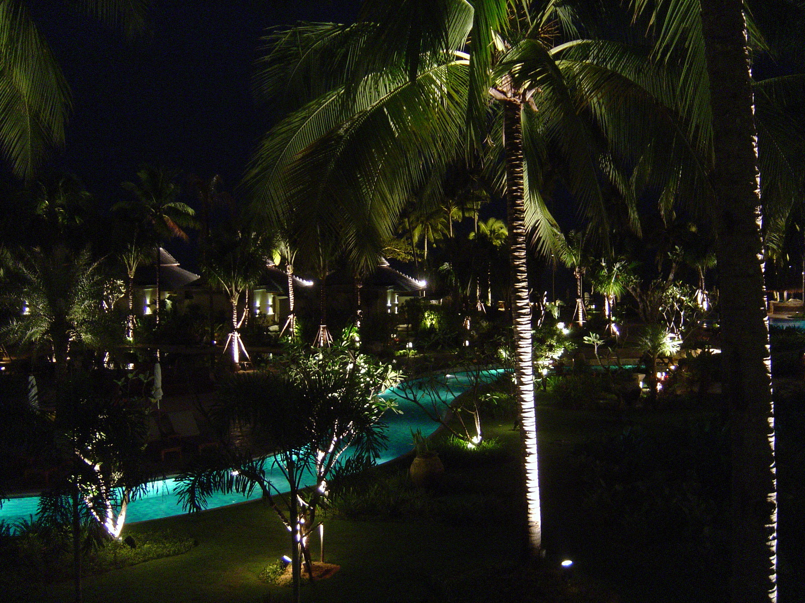 Picture Thailand Khao Lak Meridien Khao Lak Hotel By Night 2005-12 13 - Sight By Night