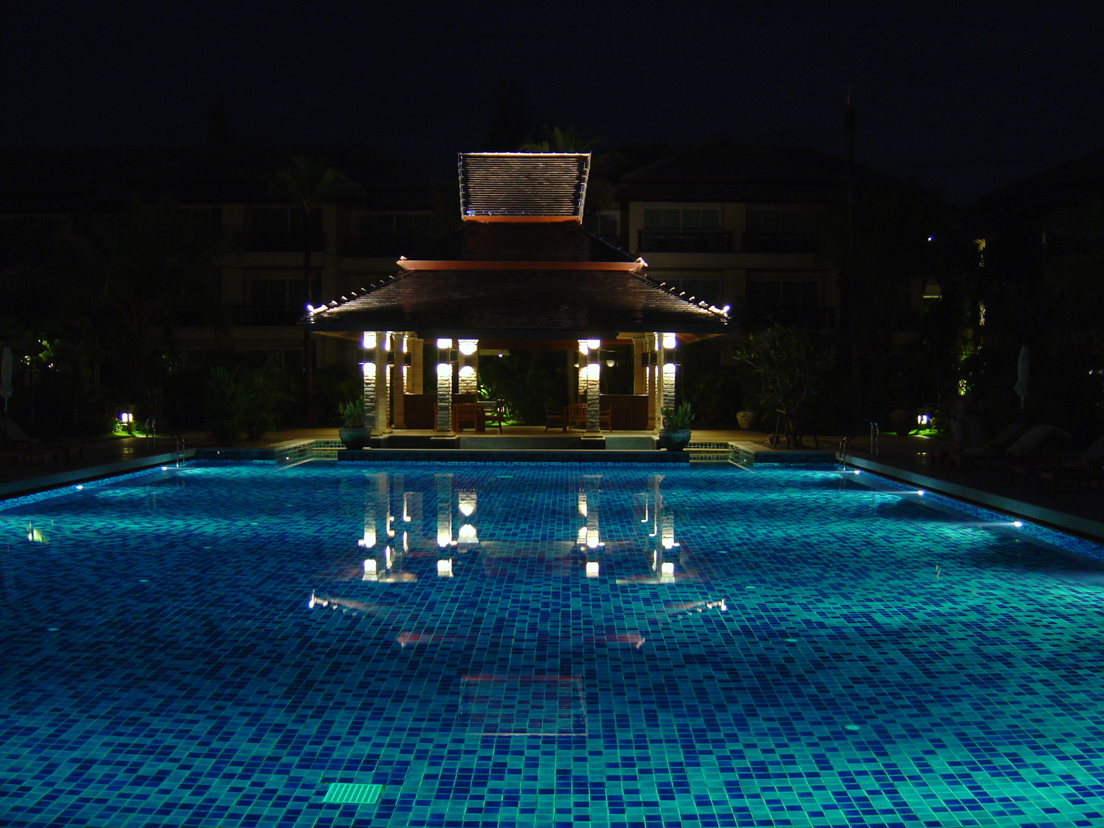 Picture Thailand Khao Lak Meridien Khao Lak Hotel By Night 2005-12 47 - Discover By Night