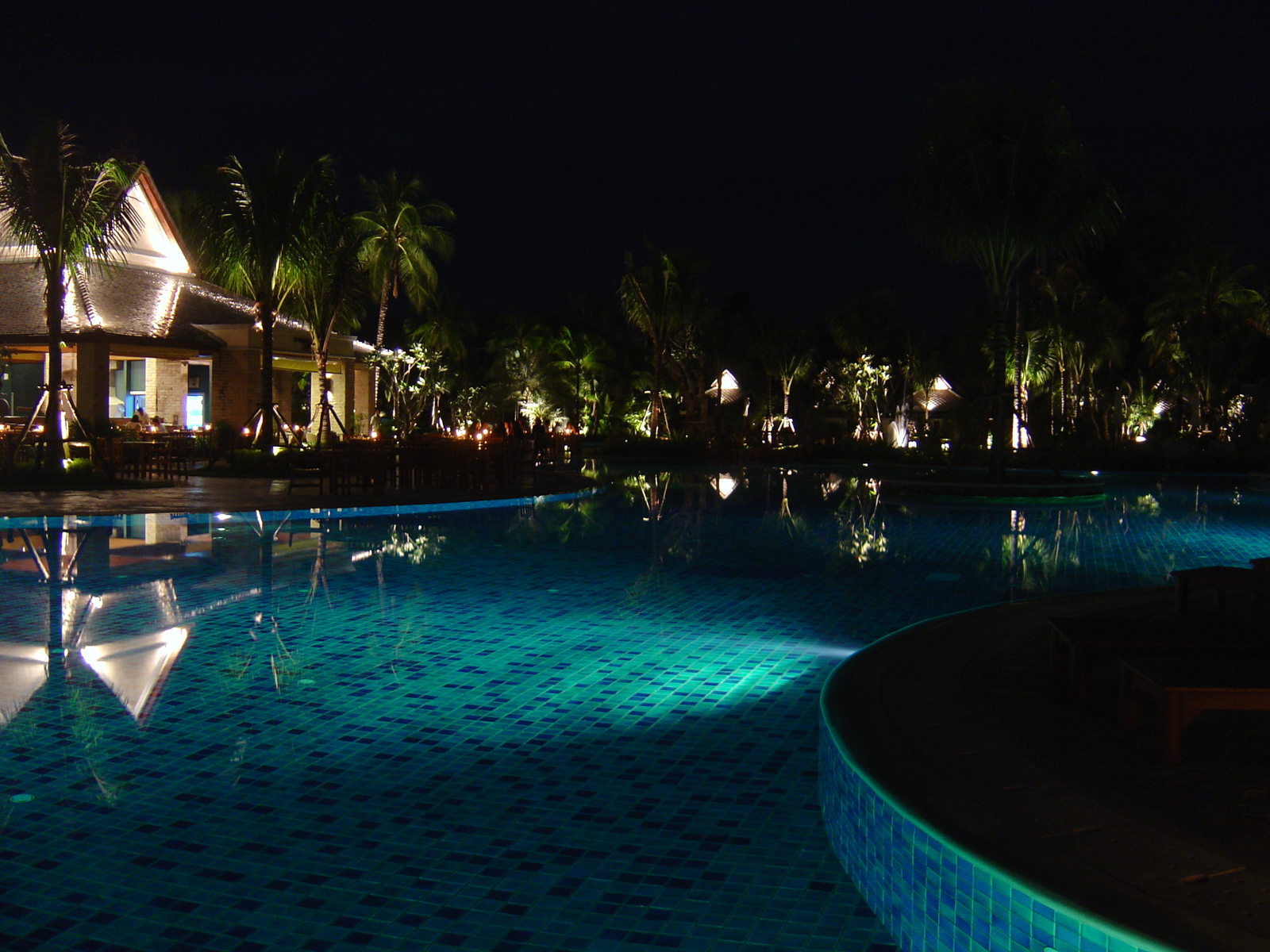 Picture Thailand Khao Lak Meridien Khao Lak Hotel By Night 2005-12 32 - Discover By Night