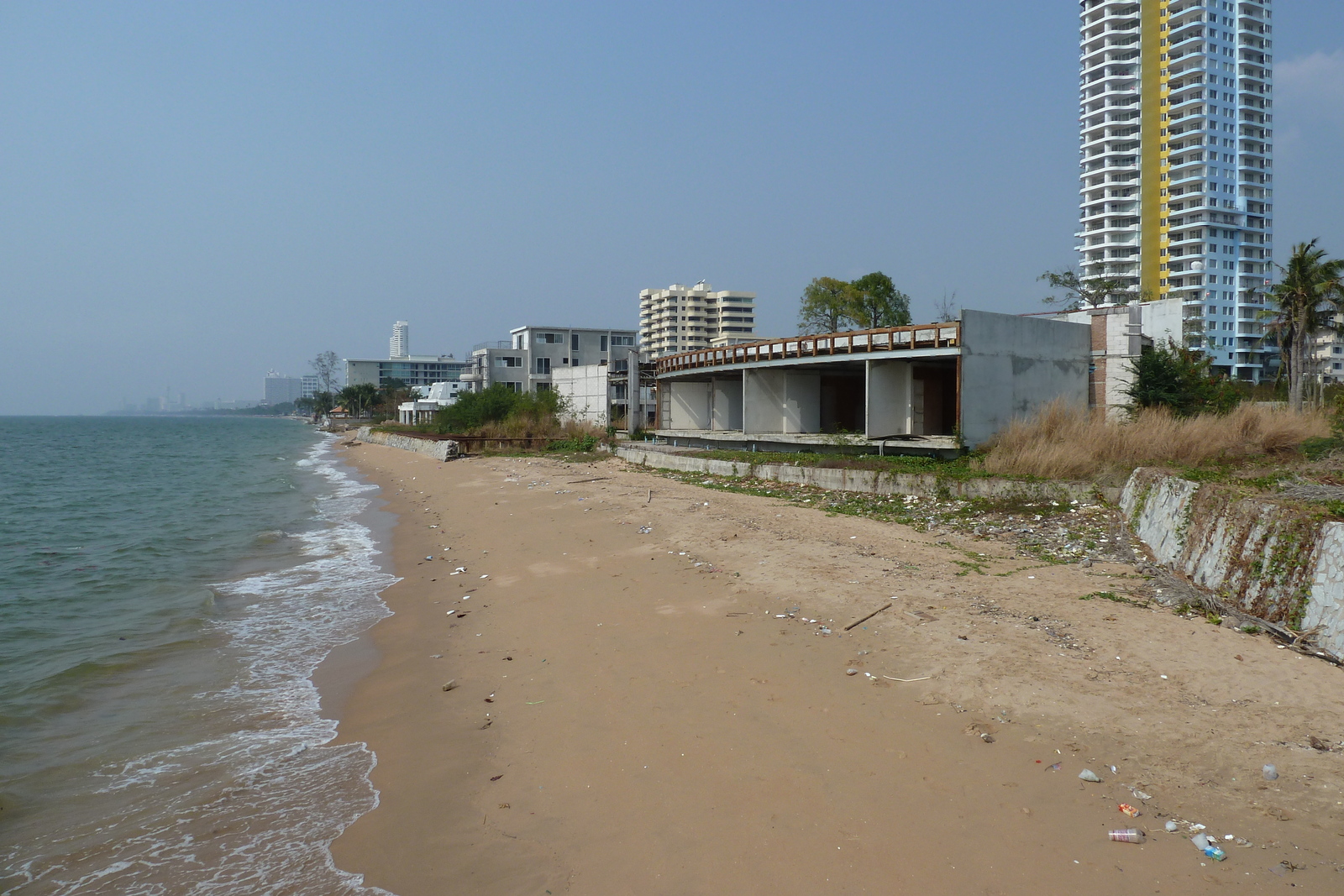 Picture Thailand Jomtien La Royale Beach condo 2011-02 25 - Pictures La Royale Beach condo