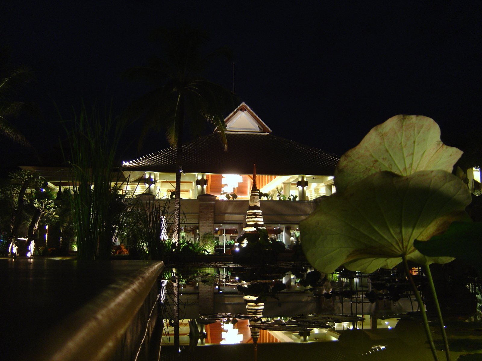 Picture Thailand Khao Lak Meridien Khao Lak Hotel By Night 2005-12 49 - Photographer By Night