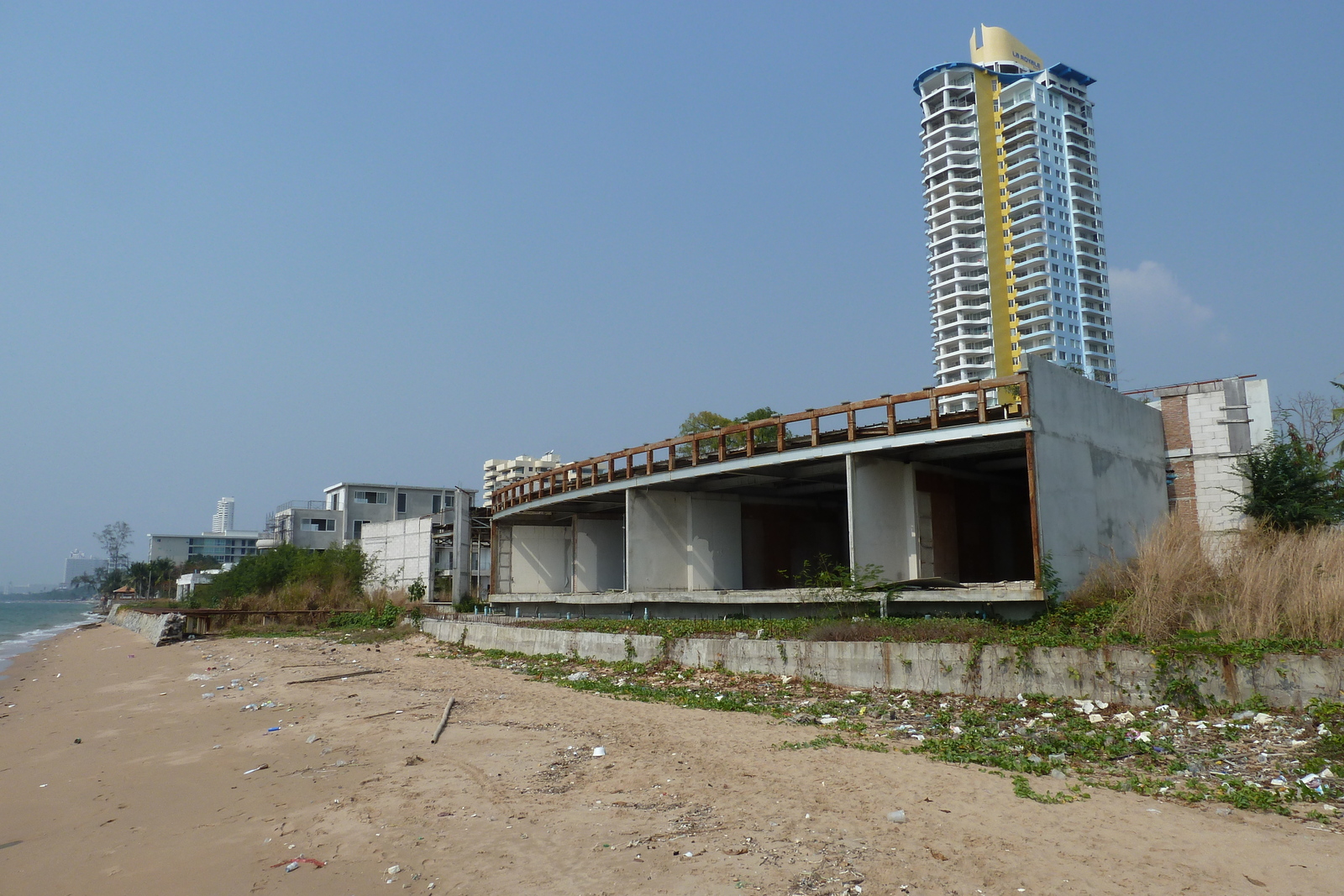 Picture Thailand Jomtien La Royale Beach condo 2011-02 15 - Randonee La Royale Beach condo