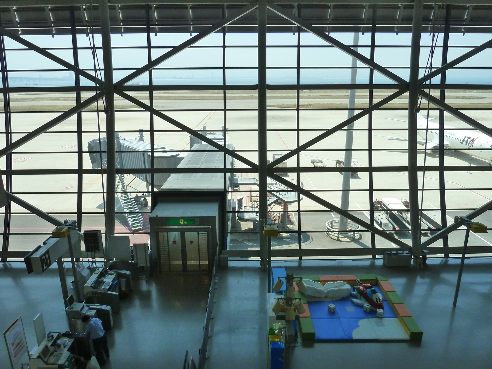 Picture Japan Kansai Airport 2010-06 5 - Sight Kansai Airport