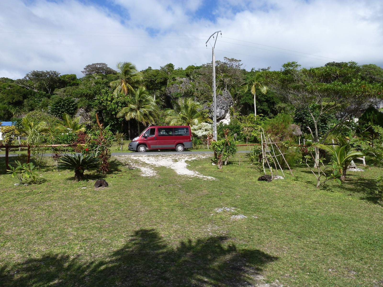 Picture New Caledonia Lifou Josip 2010-05 23 - Tourist Josip