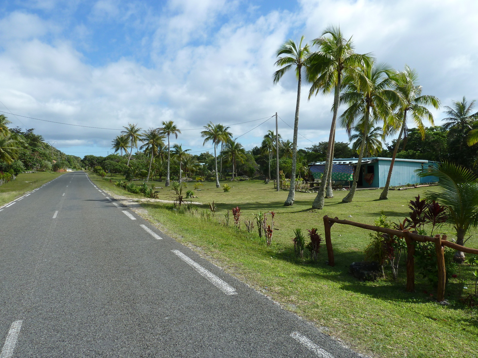 Picture New Caledonia Lifou Josip 2010-05 26 - Flight Josip