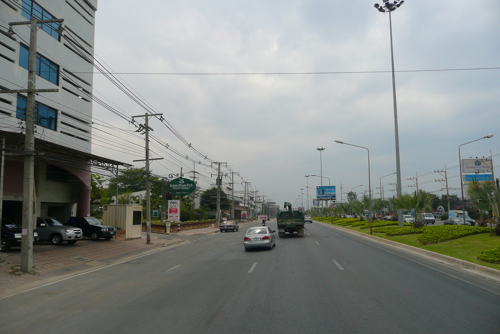 Picture Thailand Chonburi Sukhumvit road 2008-01 123 - Car Rental Sukhumvit road