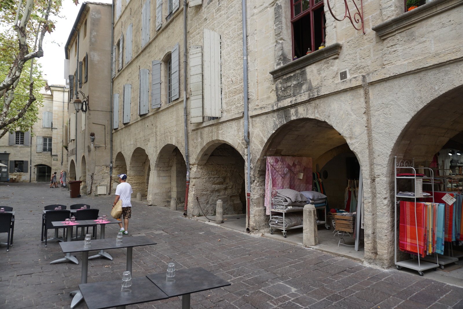 Picture France Uzes 2017-08 67 - Tourist Uzes