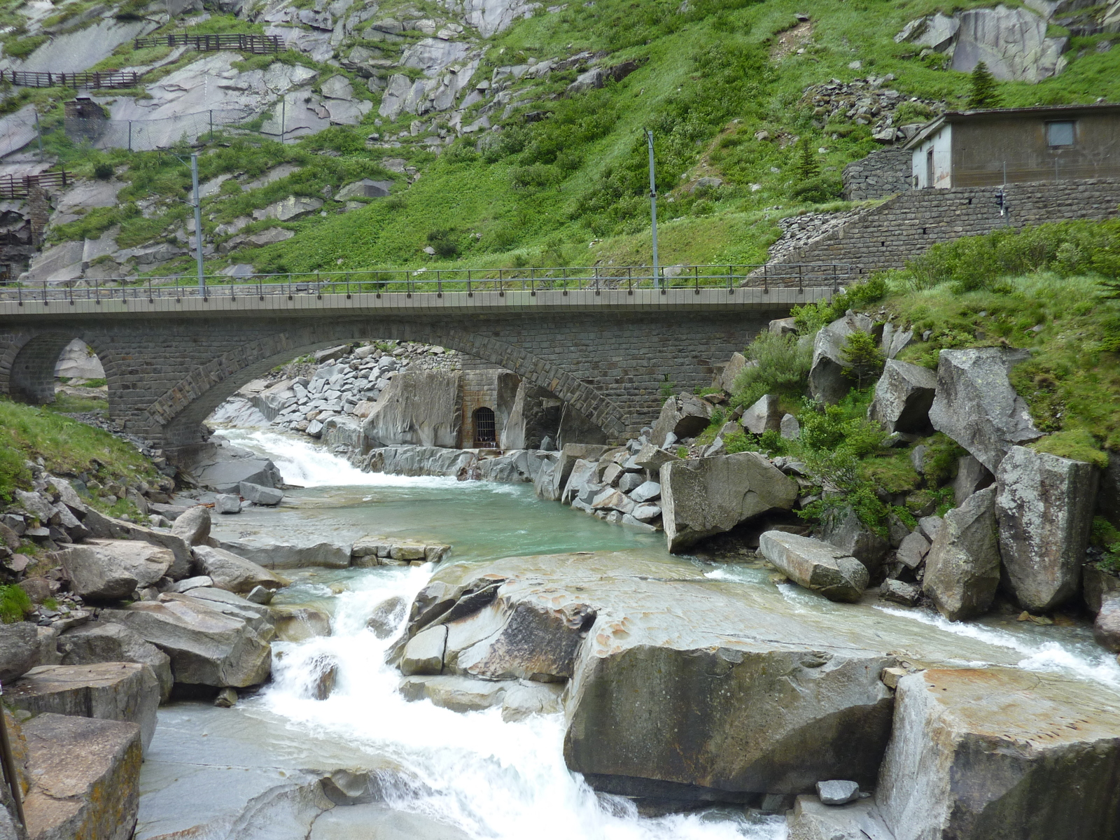 Picture Swiss Gotthard Pass 2009-06 33 - Flight Gotthard Pass