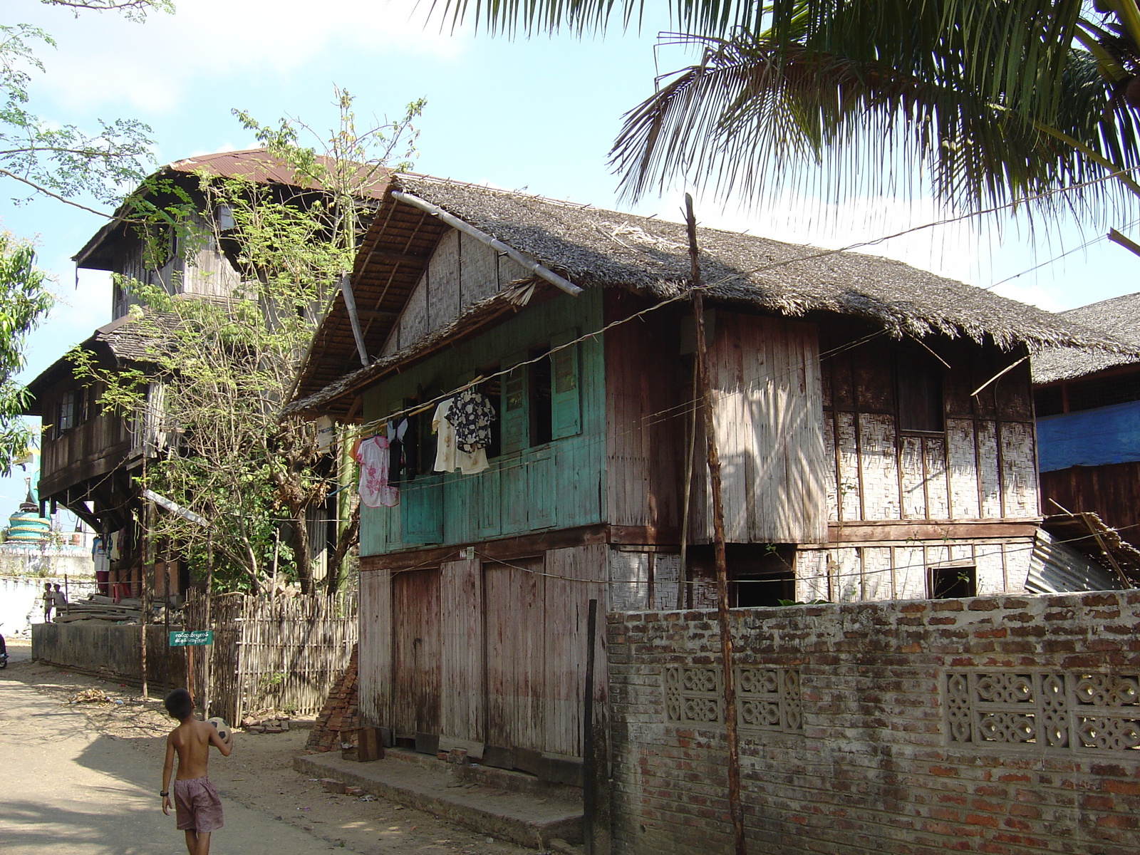 Picture Myanmar Myeik (Mergui) 2005-01 104 - Journey Myeik (Mergui)