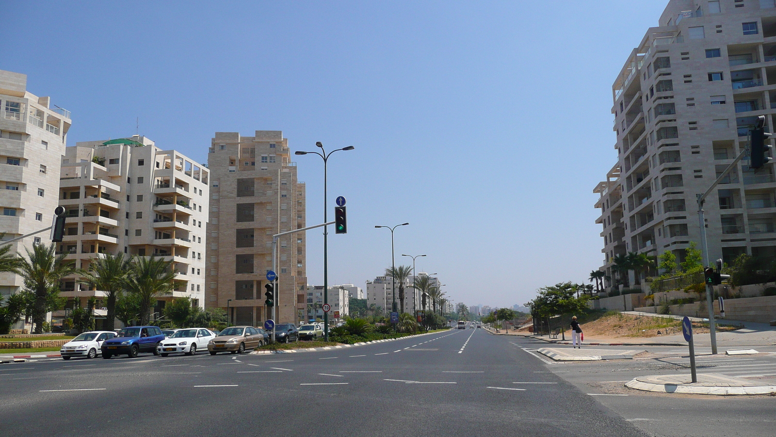 Picture Israel Tel Aviv North Tel Aviv 2007-06 5 - Journey North Tel Aviv