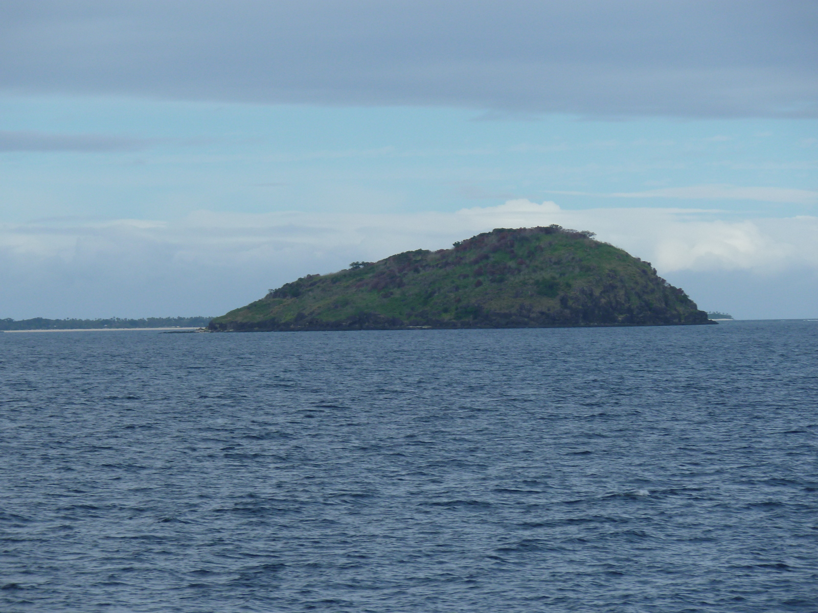 Picture Fiji Denarau to Tokoriki Island 2010-05 18 - Sight Denarau to Tokoriki Island