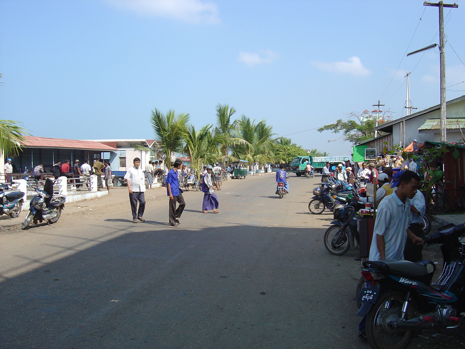 Picture Myanmar Myeik (Mergui) 2005-01 78 - Travels Myeik (Mergui)