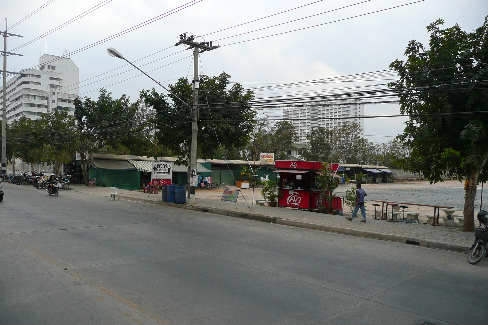 Picture Thailand Pattaya Theprasit 2008-01 8 - Store Theprasit