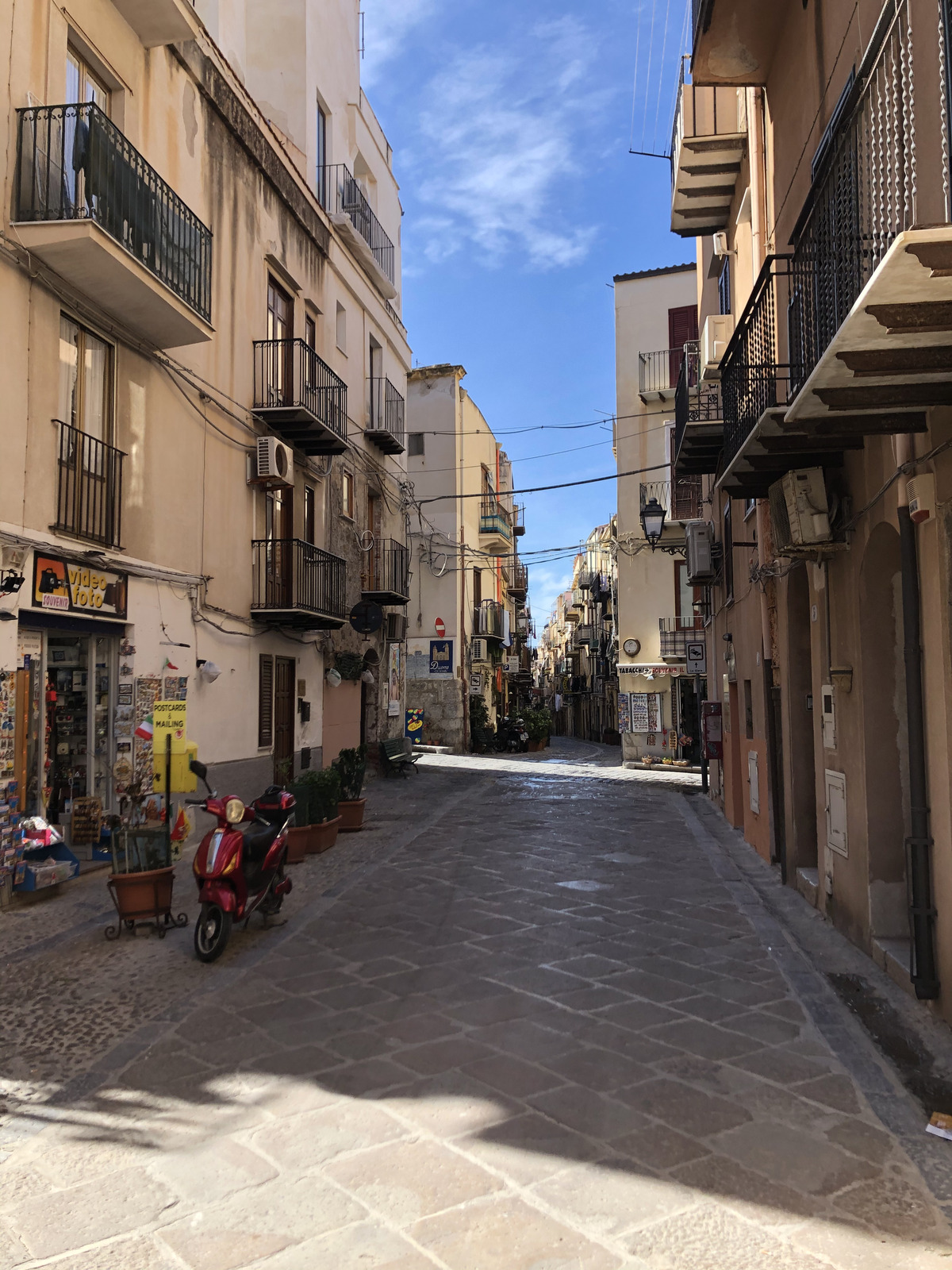 Picture Italy Sicily Cefalu 2020-02 0 - Perspective Cefalu