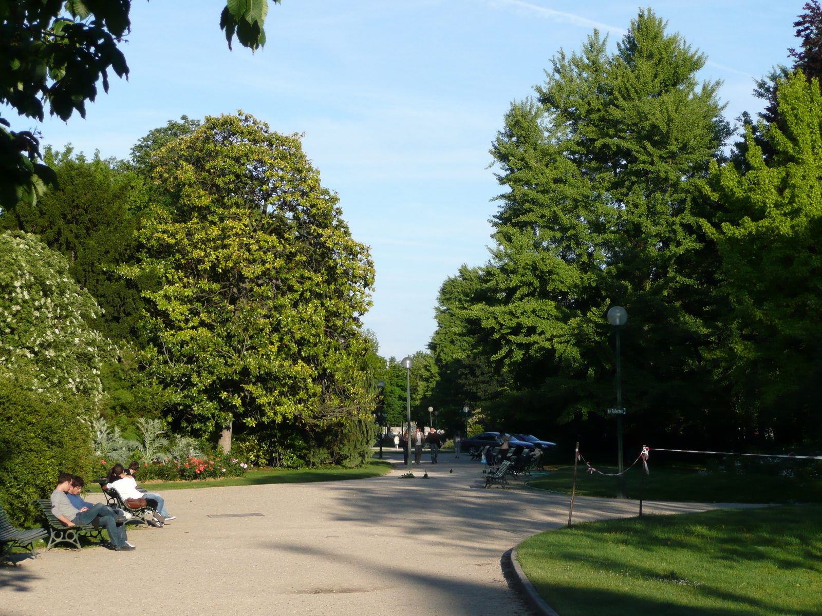 Picture France Paris Champs Elysees 2007-04 86 - Photographer Champs Elysees