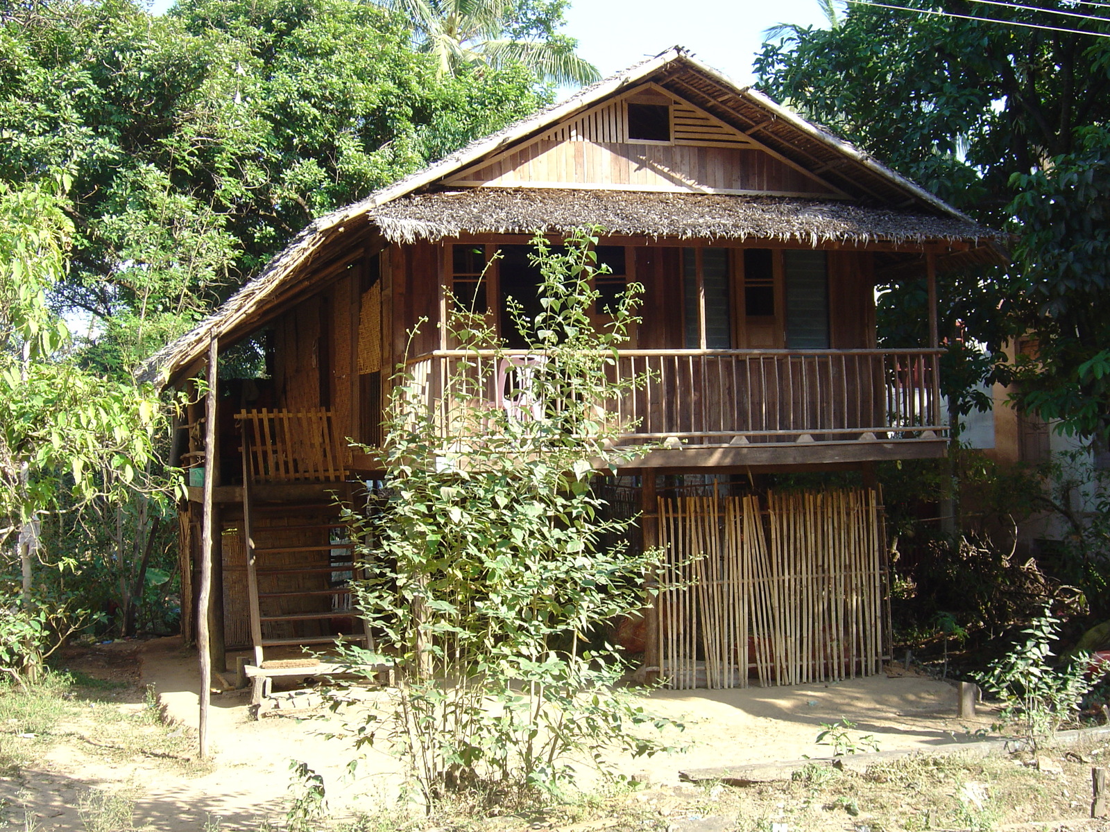 Picture Myanmar Myeik (Mergui) 2005-01 157 - Journey Myeik (Mergui)