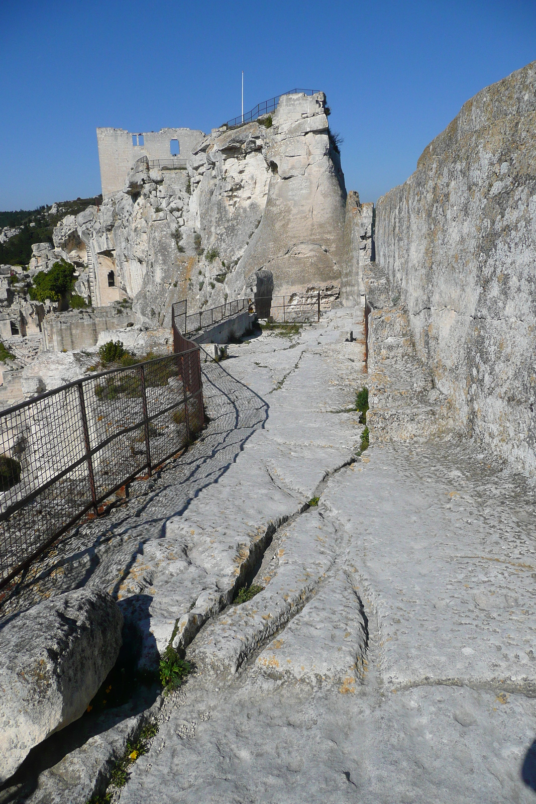 Picture France Baux de Provence Baux de Provence Castle 2008-04 28 - Store Baux de Provence Castle