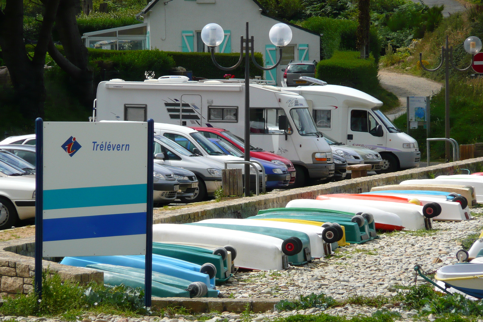 Picture France Brittany roads 2007-08 84 - Car Brittany roads