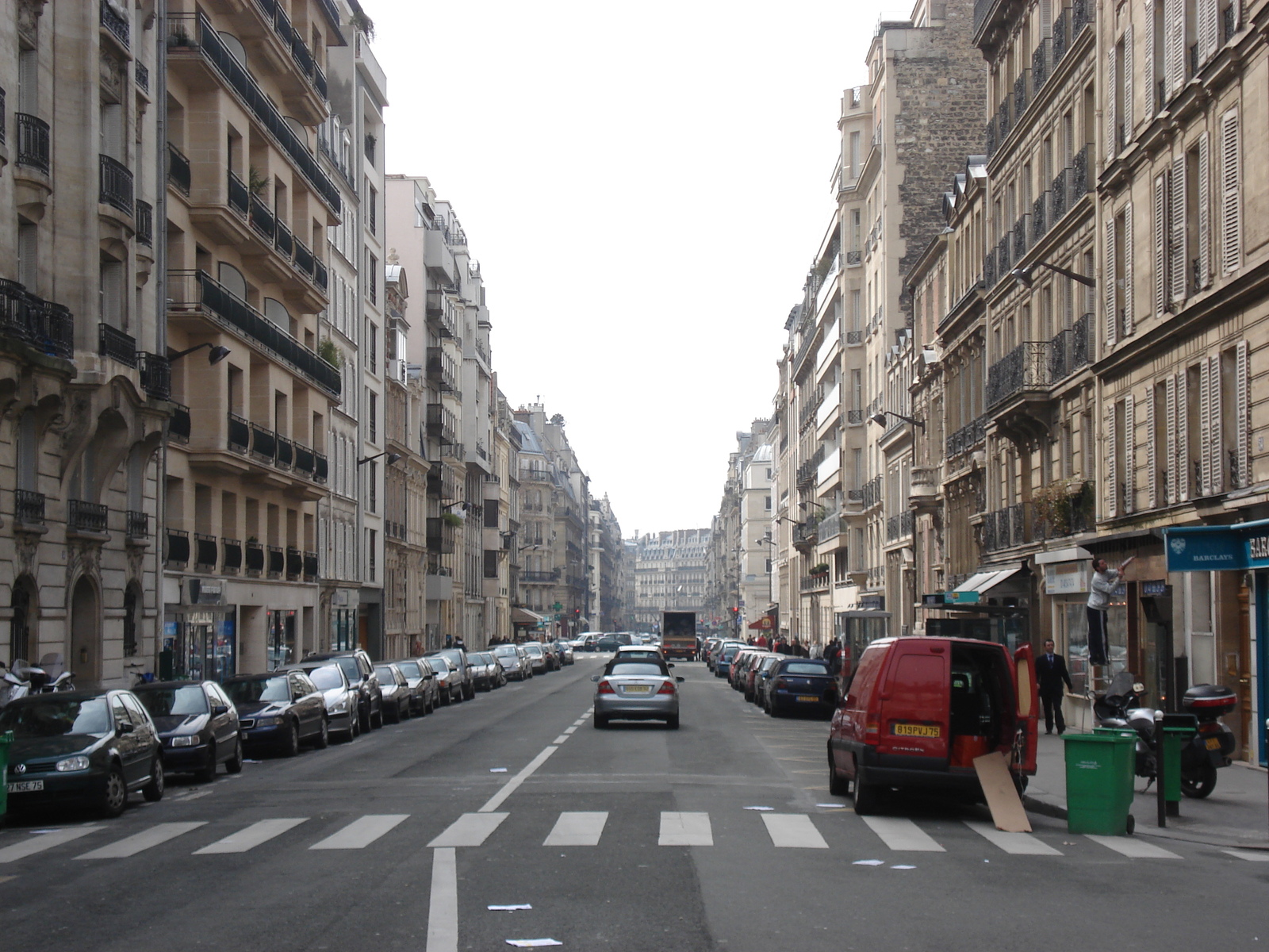 Picture France Paris Boulevard Malesherbes 2006-03 17 - Photographers Boulevard Malesherbes