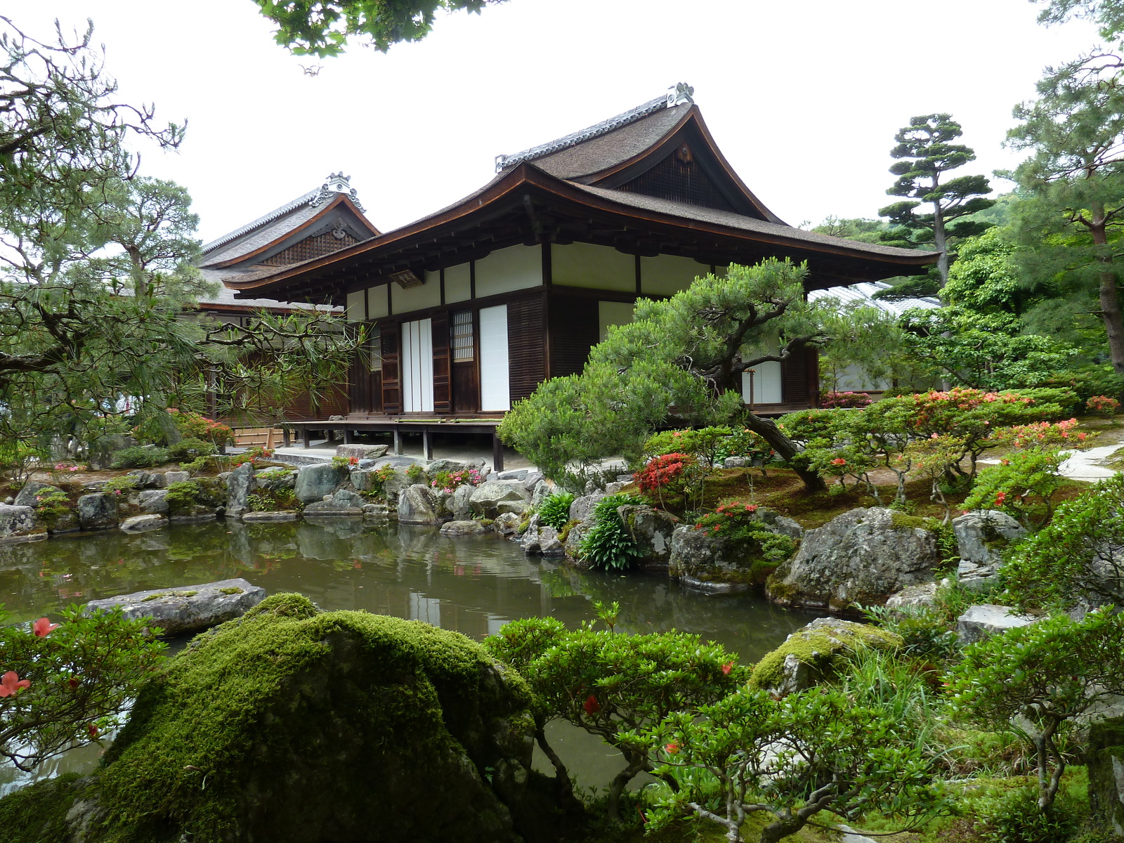 Picture Japan Kyoto Ginkakuji Temple(Silver Pavilion) 2010-06 43 - Car Ginkakuji Temple(Silver Pavilion)