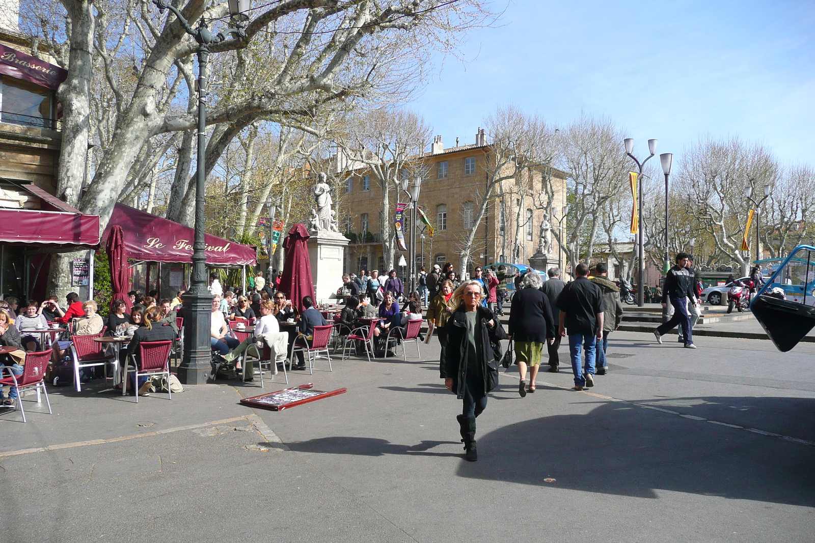 Picture France Aix en Provence Place du General de Gaulle 2008-04 8 - Trail Place du General de Gaulle