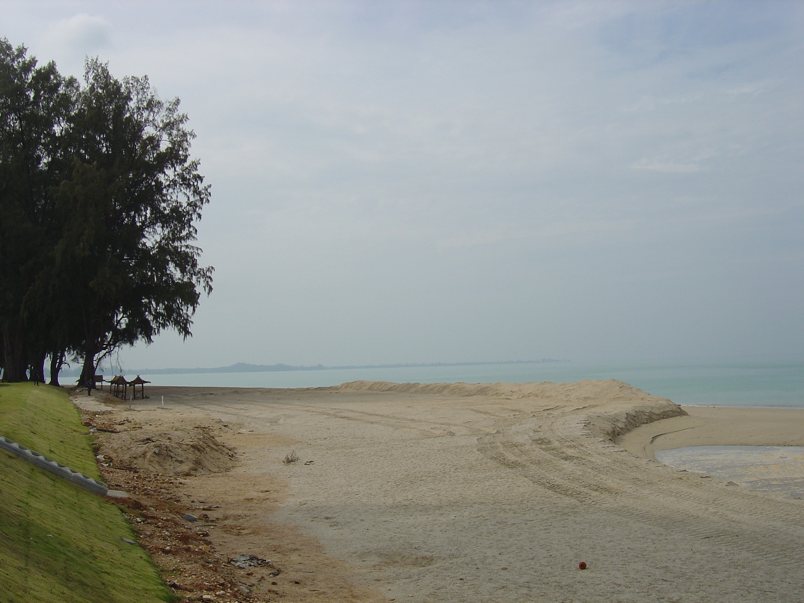 Picture Thailand Khao Lak Bang Sak Beach 2005-12 77 - Perspective Bang Sak Beach