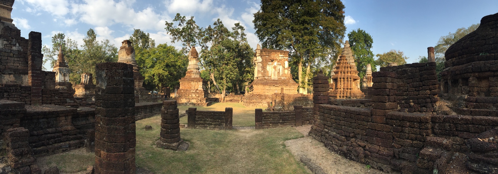 Picture Thailand Si satchanalai historical park 2014-12 184 - Perspective Si satchanalai historical park