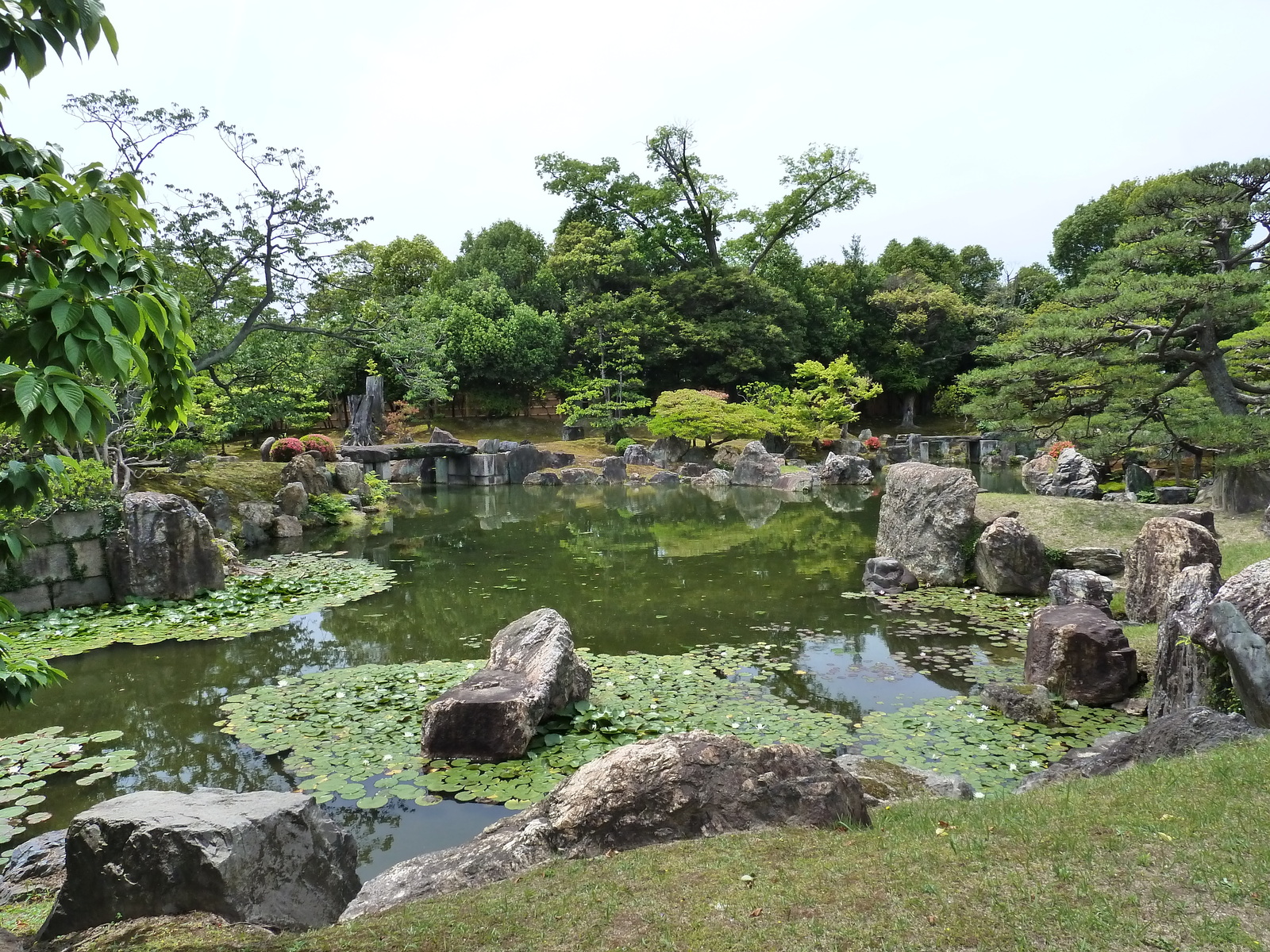 Picture Japan Kyoto Nijo Castle Ninomaru Garden 2010-06 18 - View Ninomaru Garden