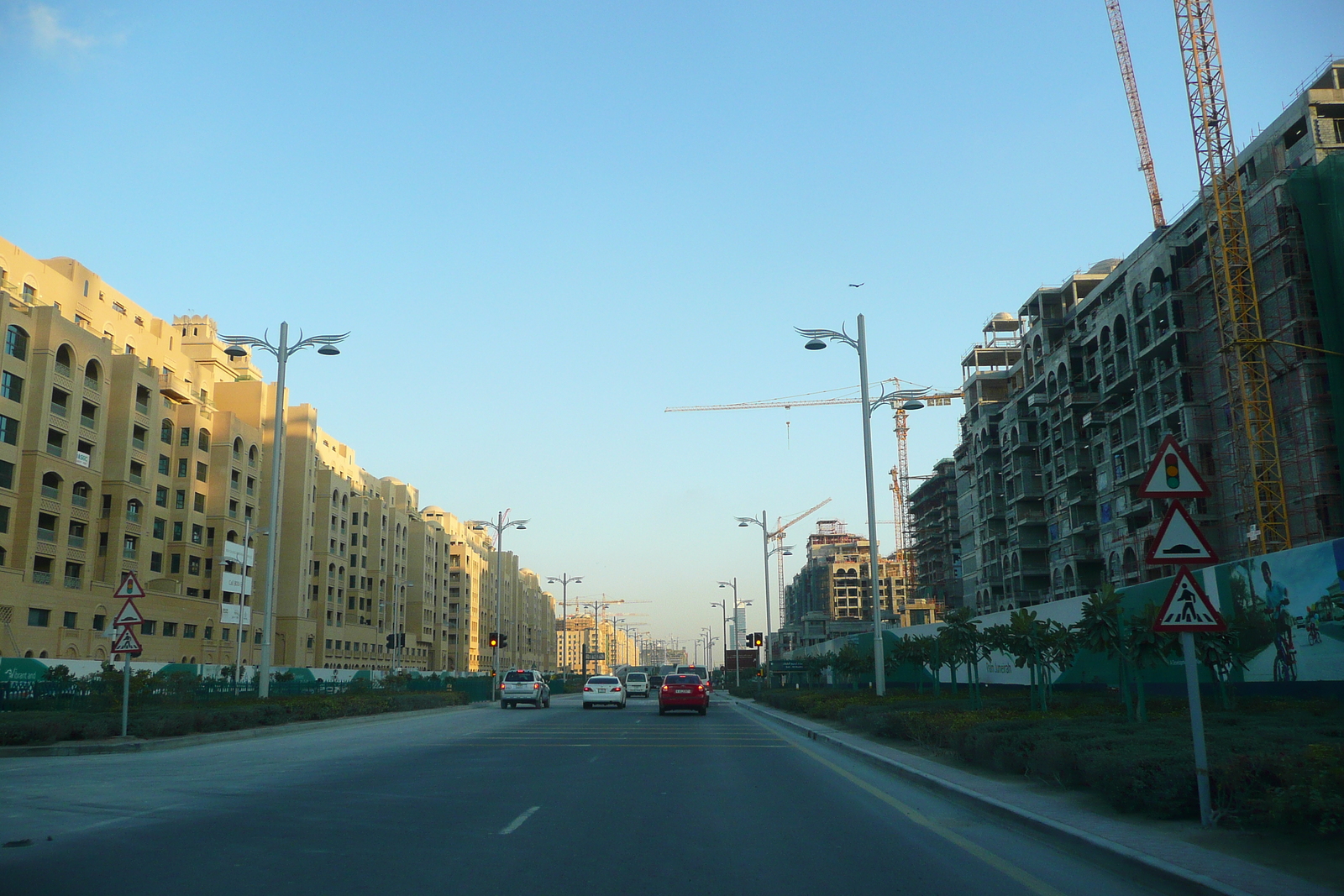 Picture United Arab Emirates Dubai Palm Jumeirah 2009-01 4 - Sightseeing Palm Jumeirah