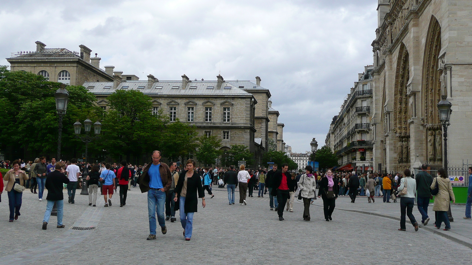 Picture France Paris Notre Dame 2007-05 162 - Road Notre Dame