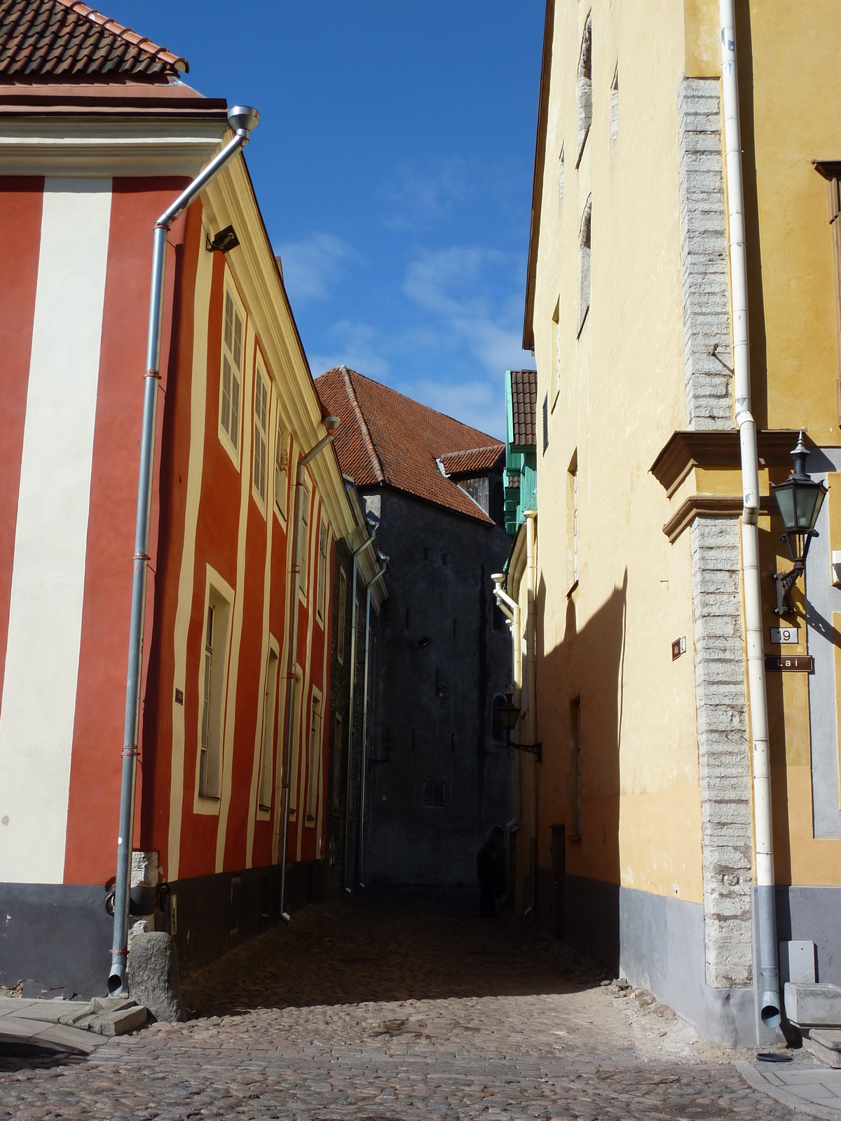 Picture Estonia Tallinn 2009-04 102 - Road Tallinn