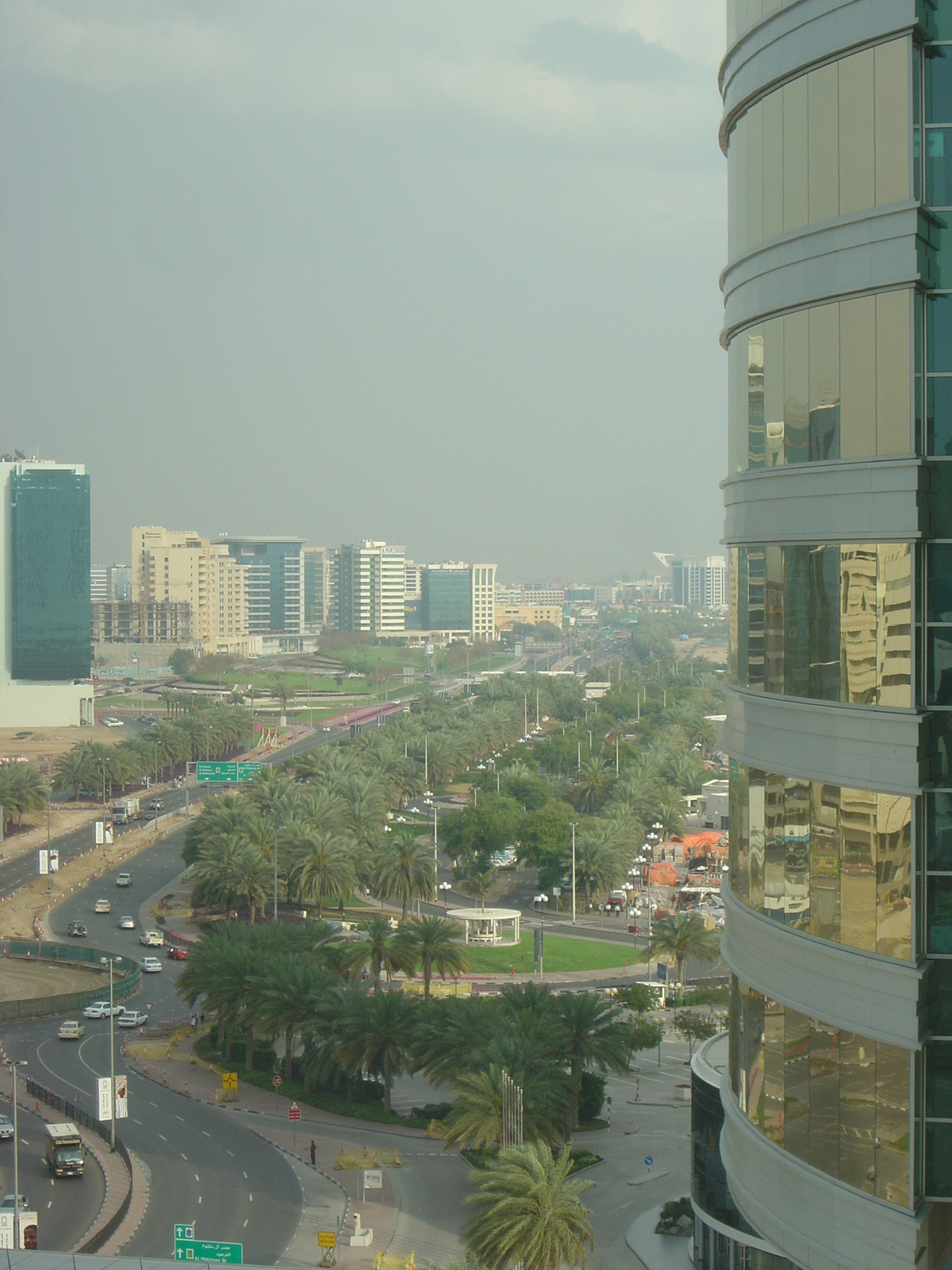 Picture United Arab Emirates Dubai Sheraton Dubai Creek Hotel 2005-03 37 - Perspective Sheraton Dubai Creek Hotel