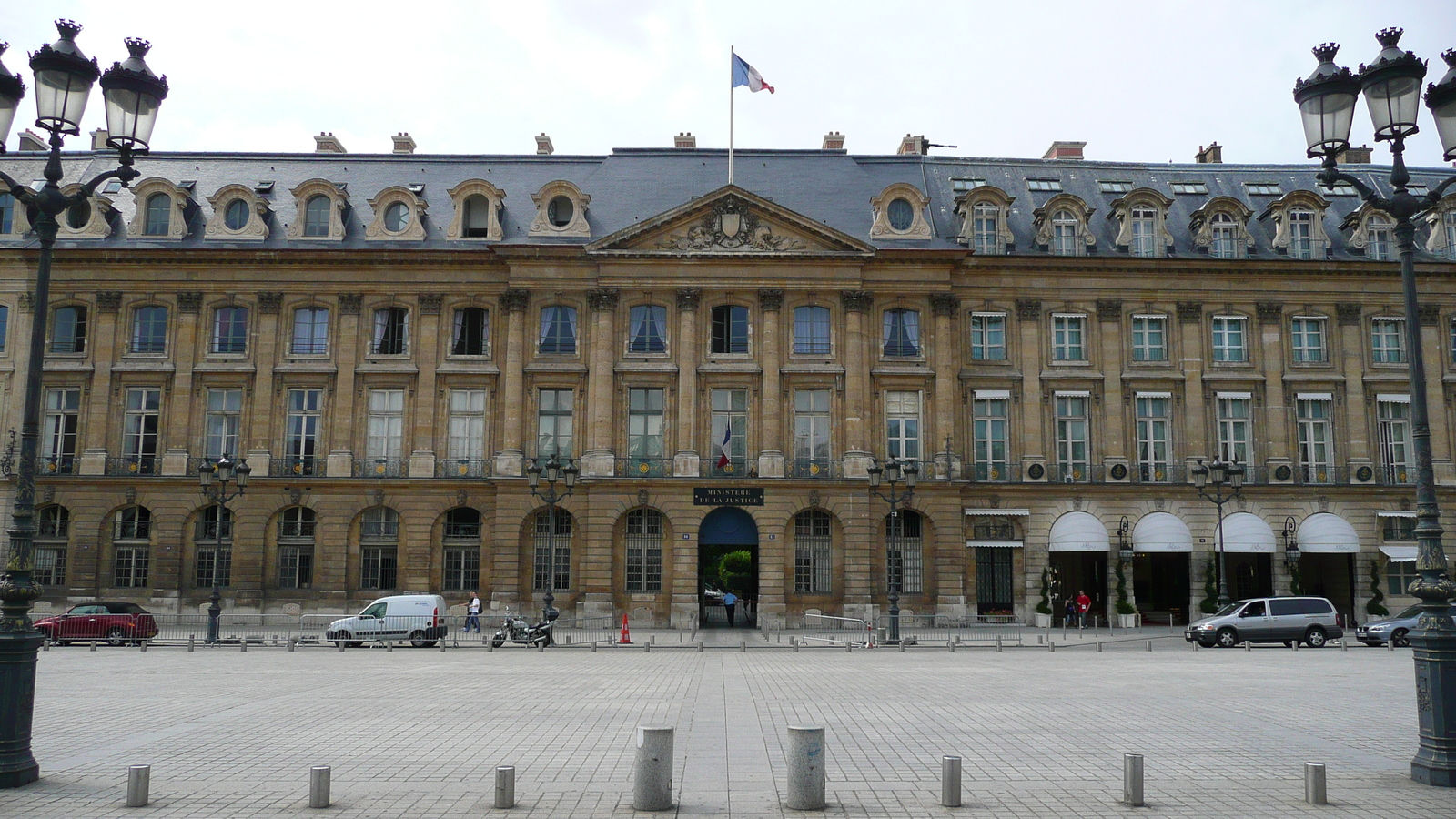 Picture France Paris Place Vendome 2007-07 13 - Trip Place Vendome