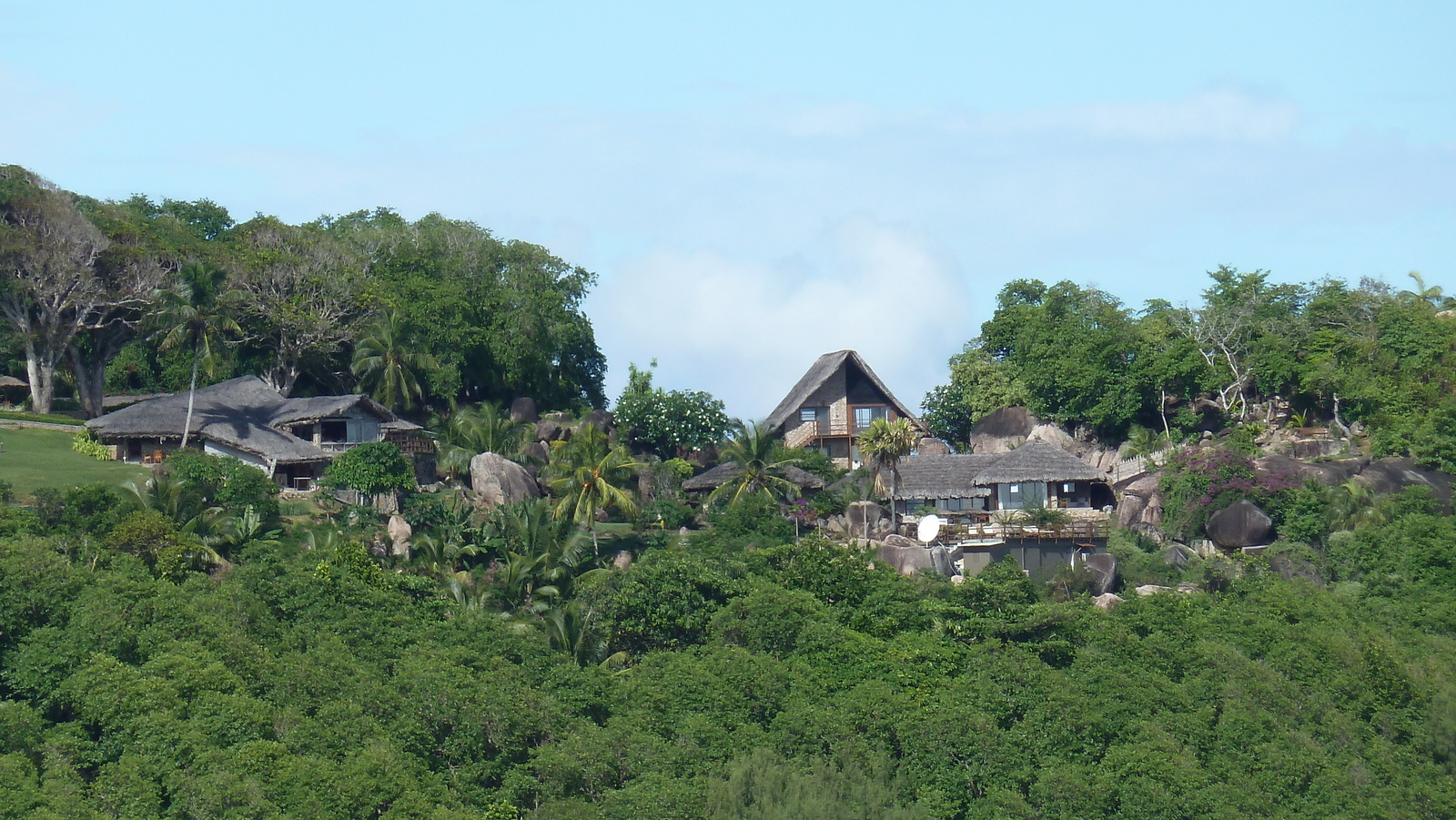 Picture Seychelles Praslin 2011-10 41 - Flights Praslin