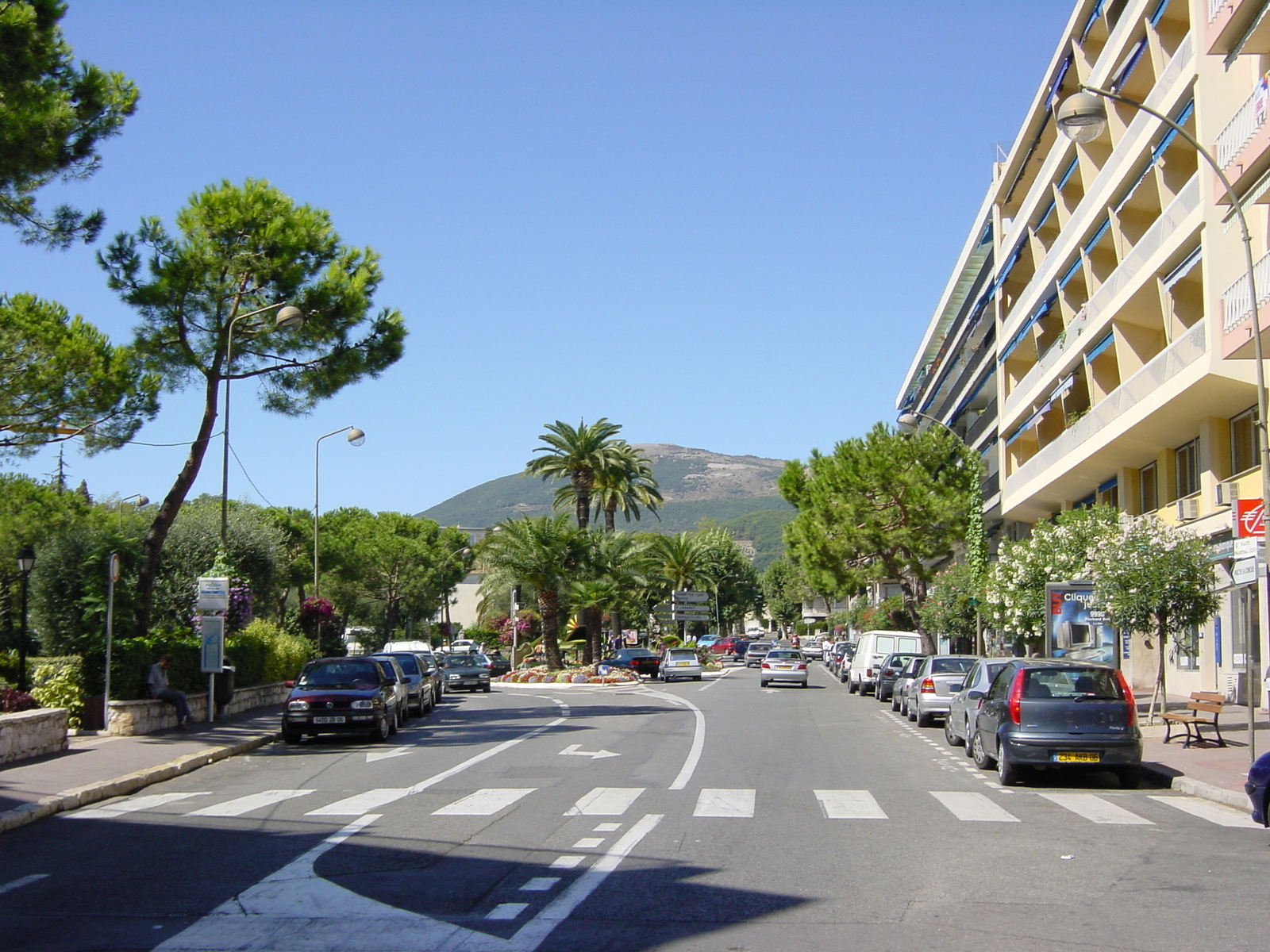 Picture France Vence 2001-09 21 - Flight Vence