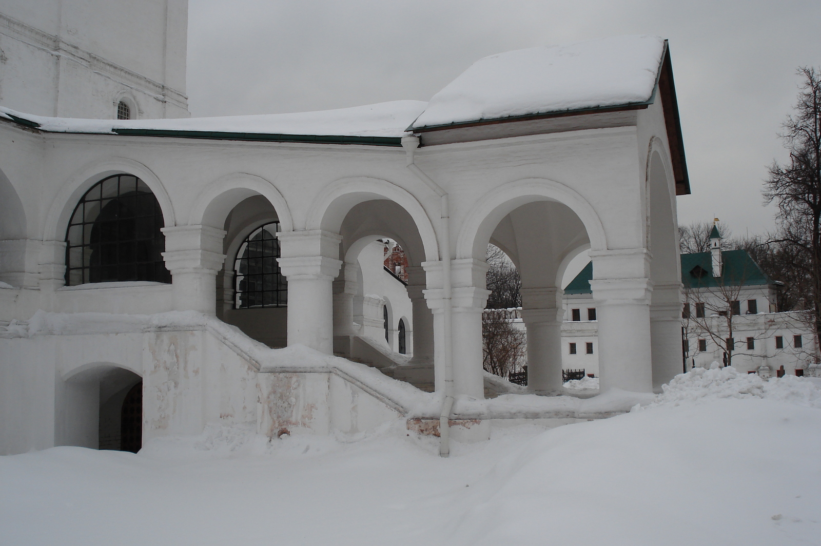 Picture Russia Moscow New Maiden convent and cemetery 2006-03 7 - Store New Maiden convent and cemetery